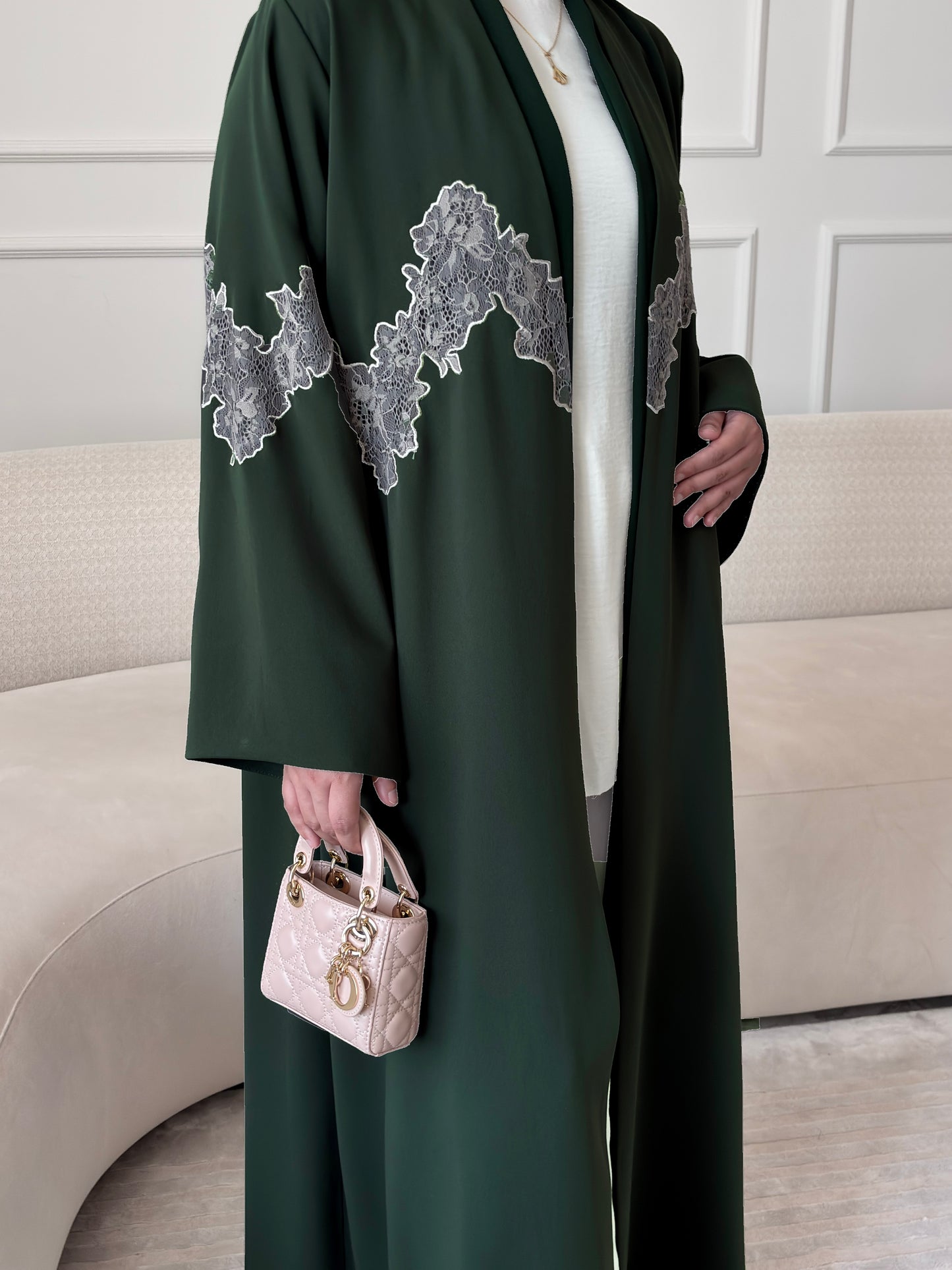 DN282 - LACE ABAYA