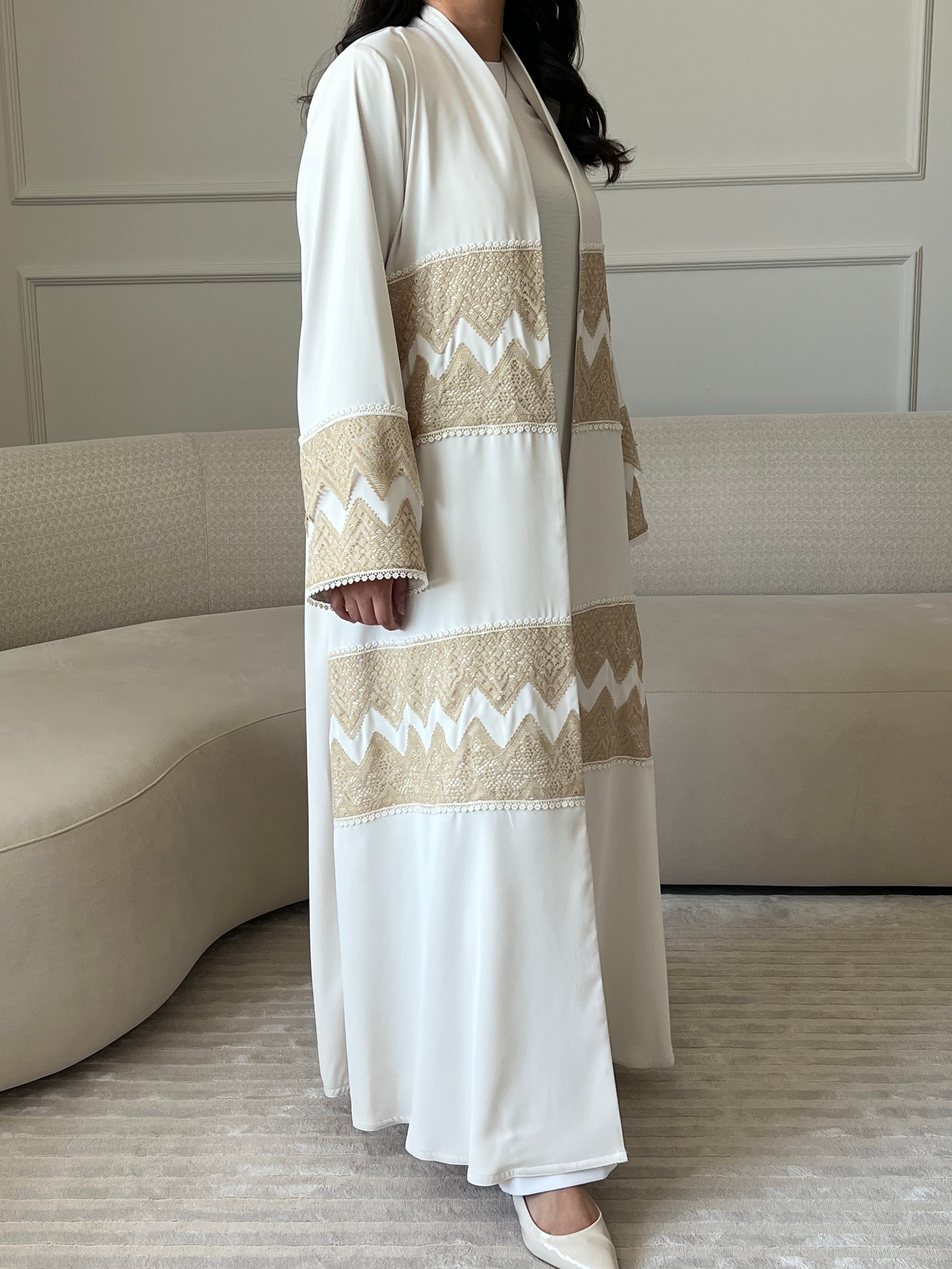 DN267 - LACE ABAYA