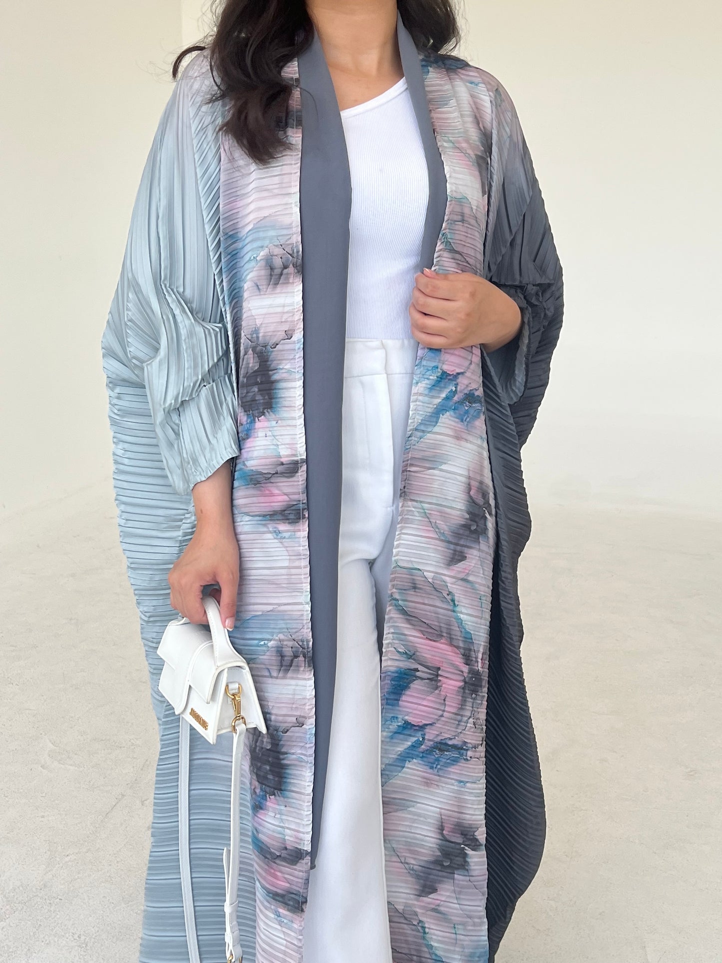 DN082 - FLORAL ABAYA