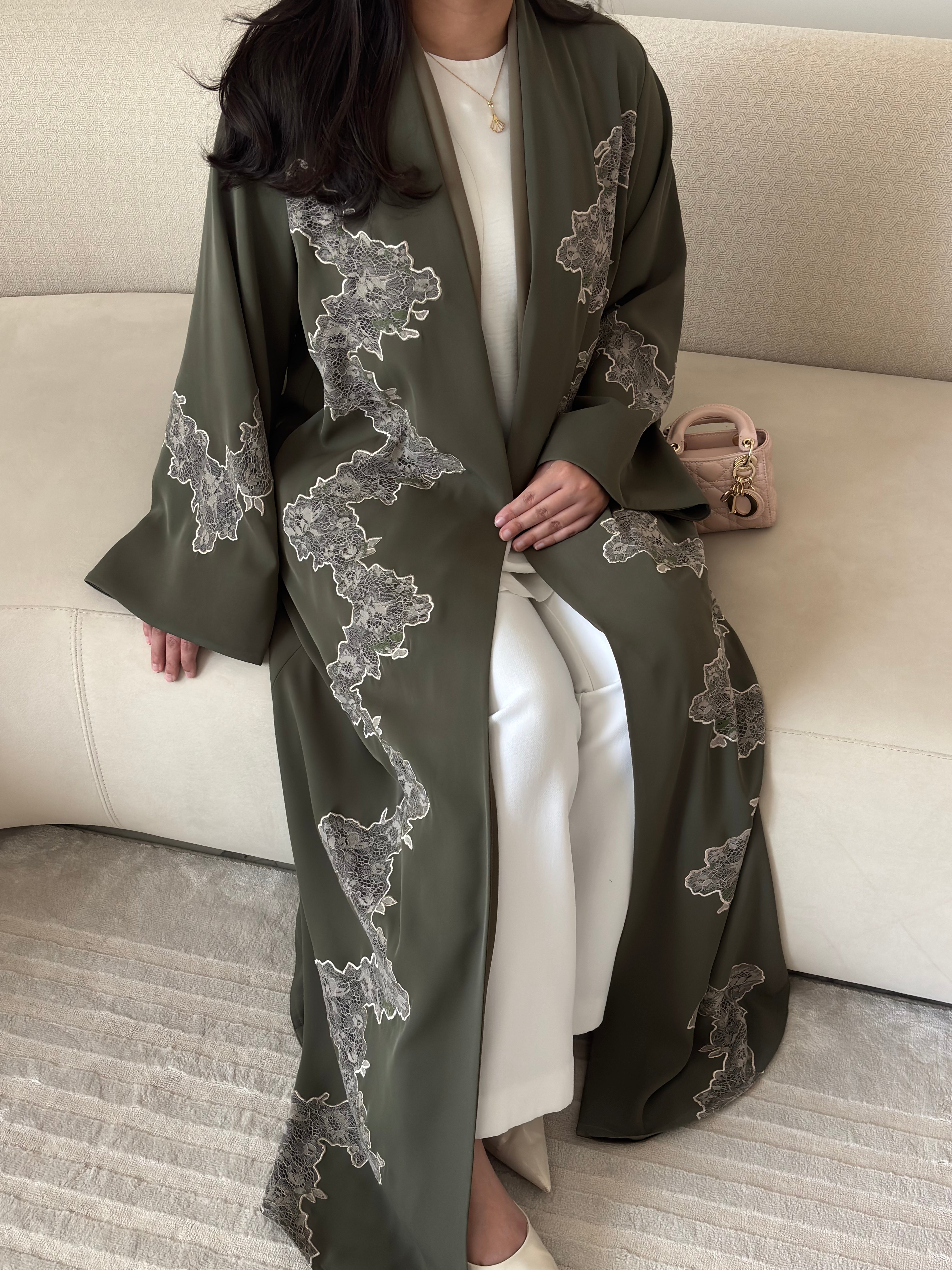 DN288 - LACE ABAYA