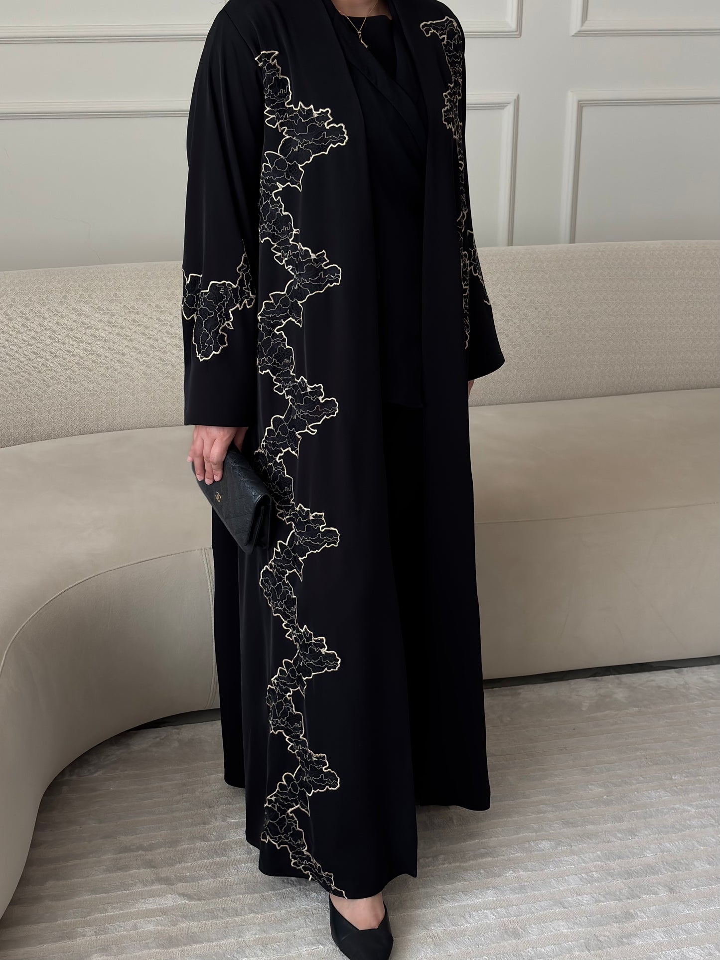 DN284 - LACE ABAYA