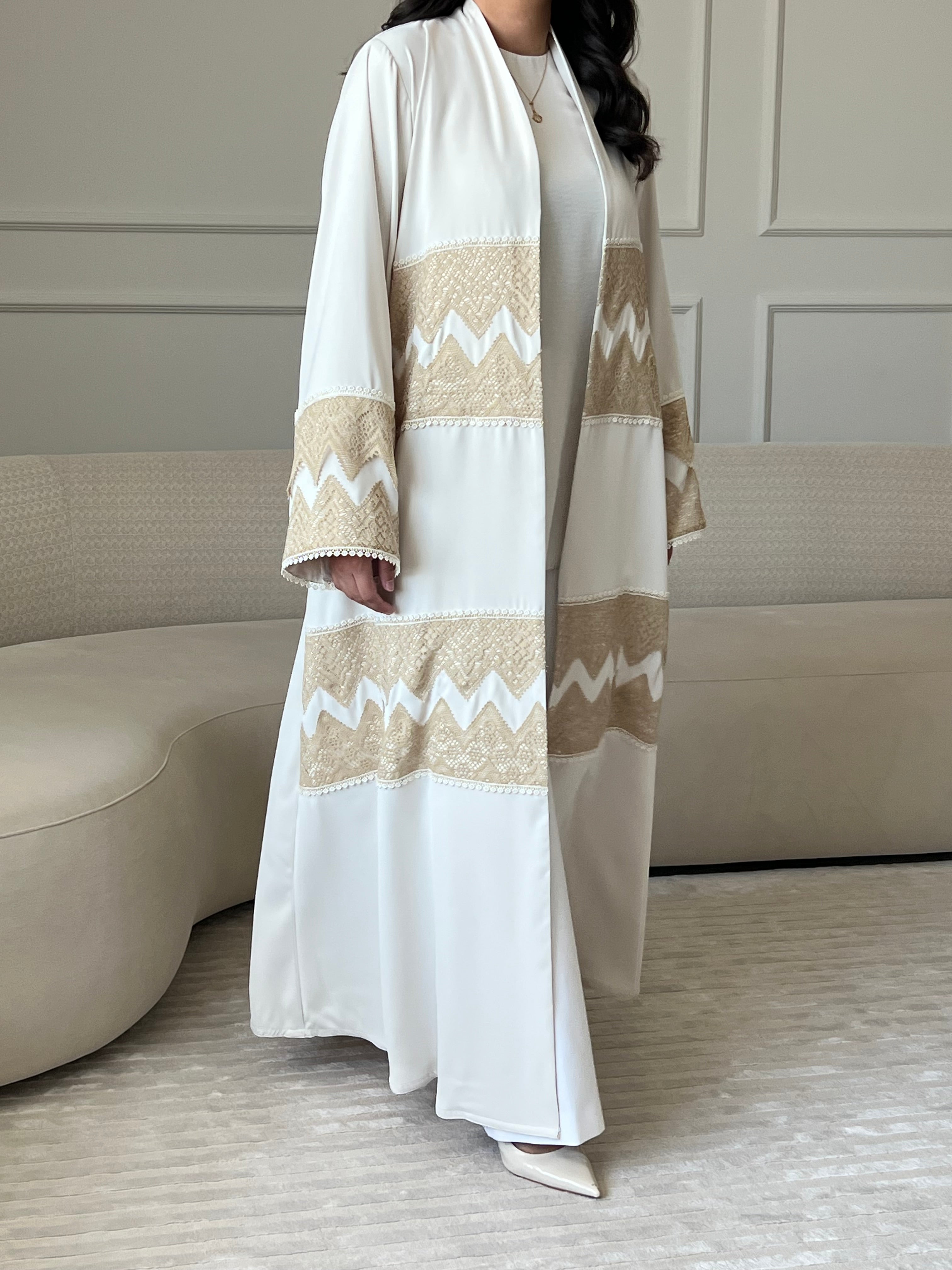 DN267 - LACE ABAYA