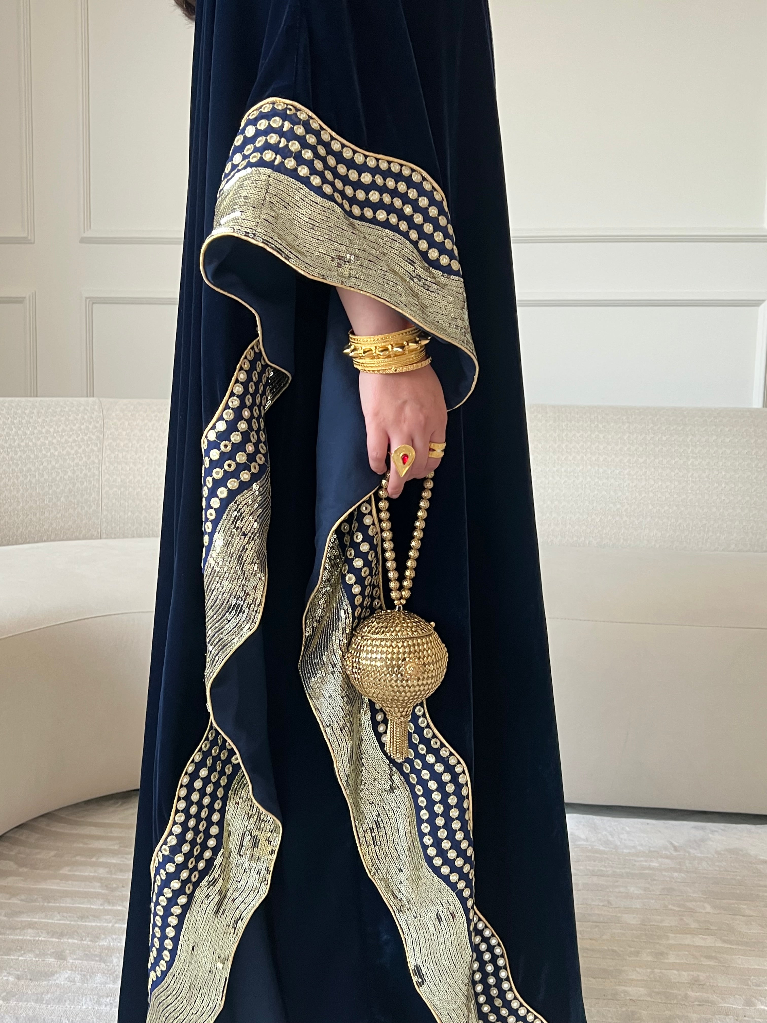 DN230 - VELVET WAVES SET