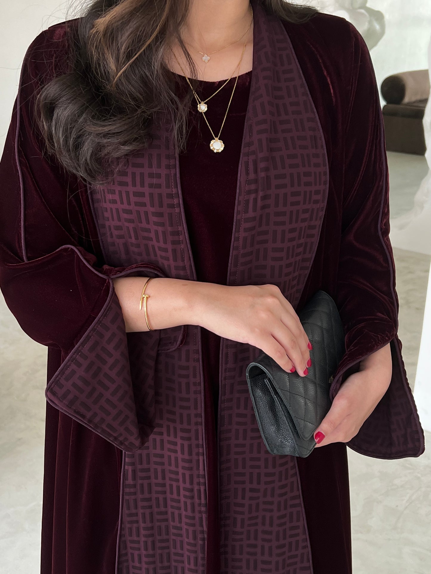 DN206 - VELVET ABAYA