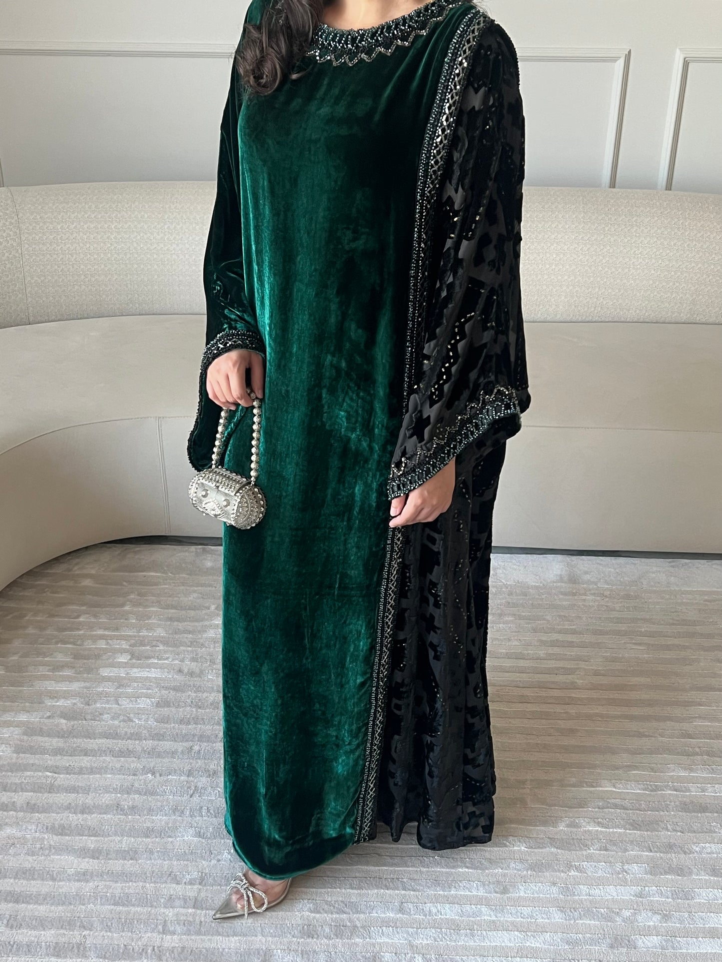 DN253 - VELVET EMBROIDERY