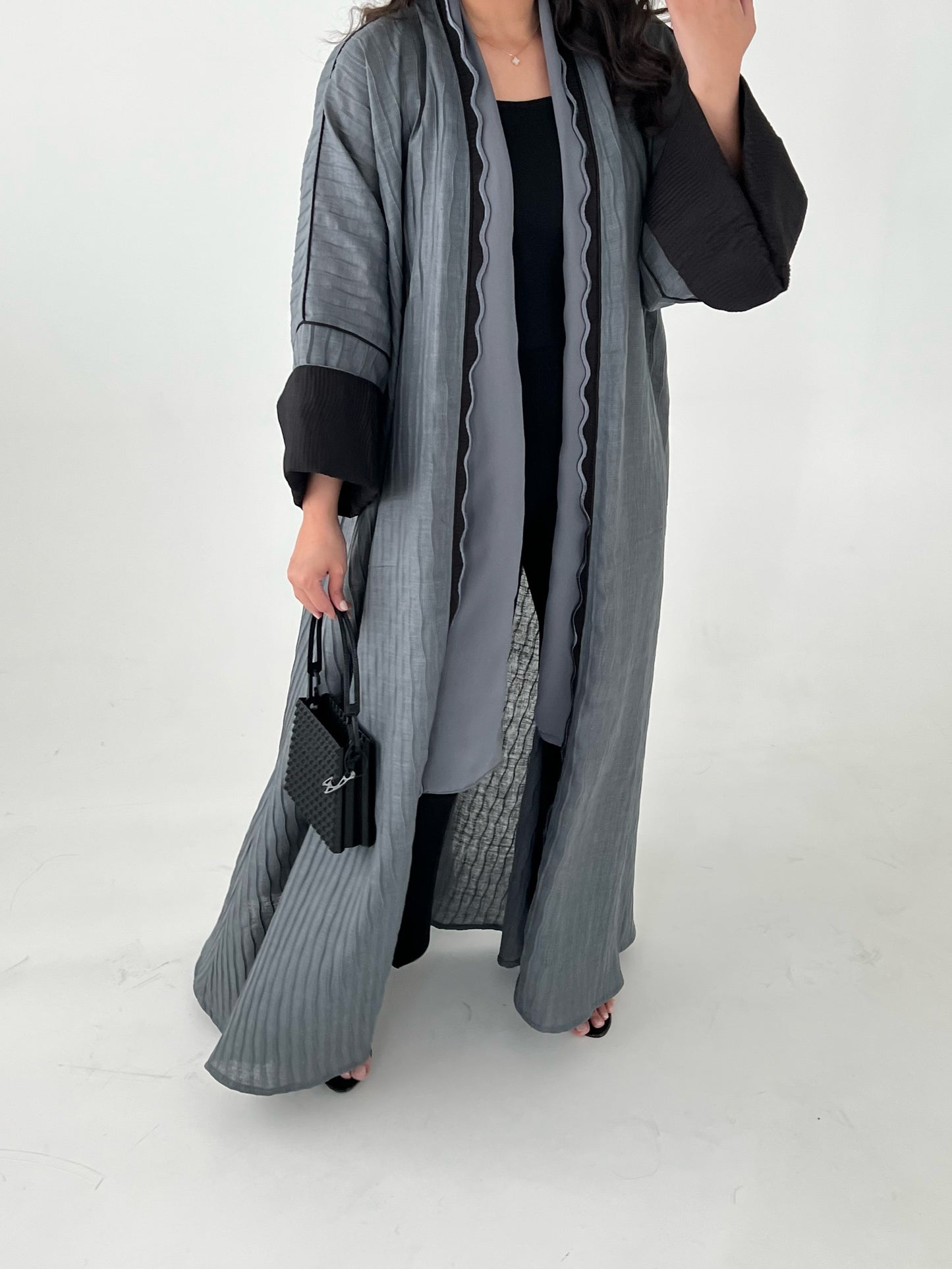 DN046 - WAVES ABAYA