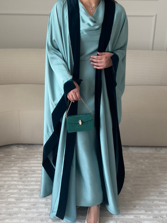 DN200 - SILK ABAYA SET