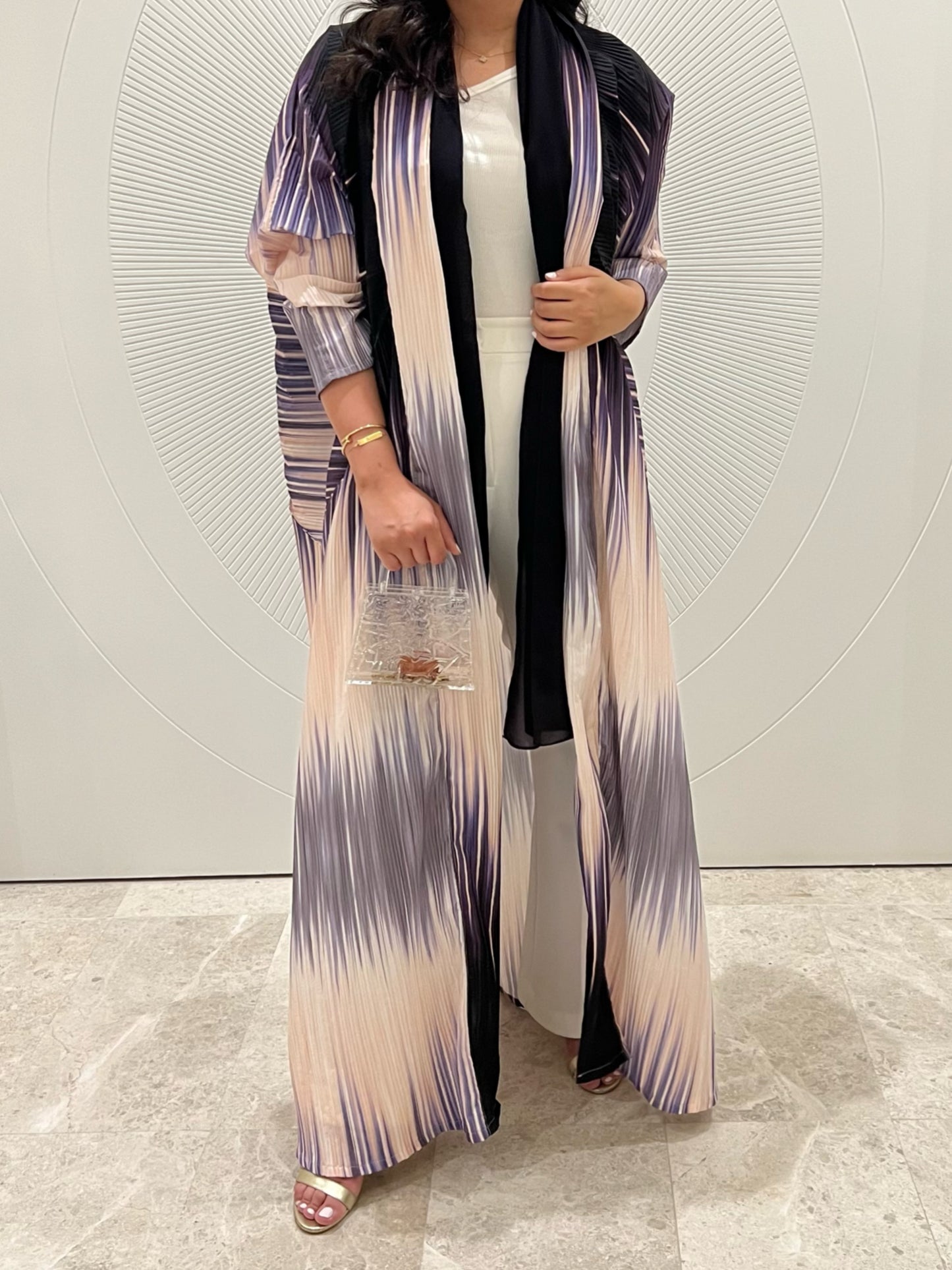 DN011 - BREEZE ABAYA