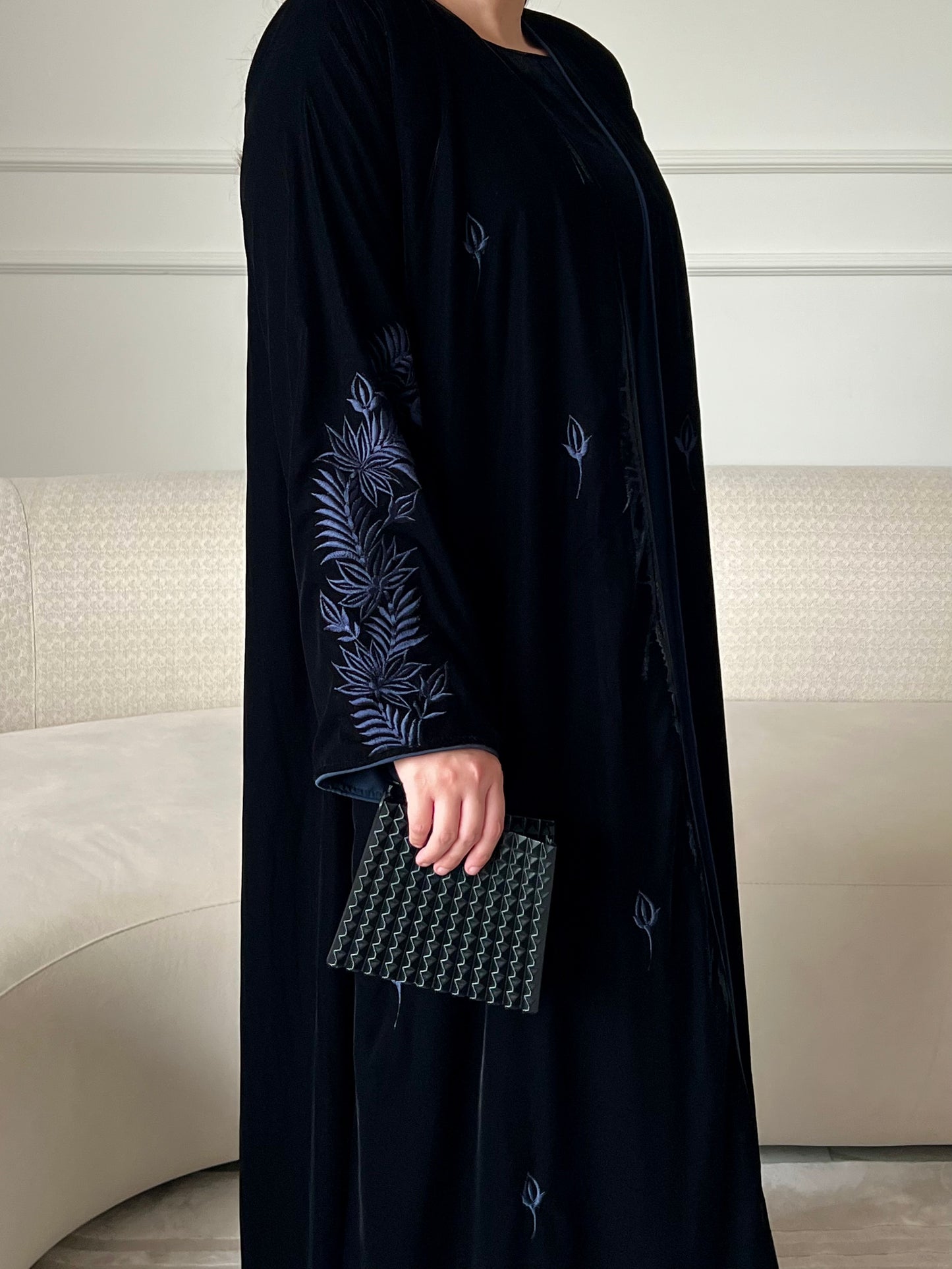 DN214 - VELVET EMBROIDERY