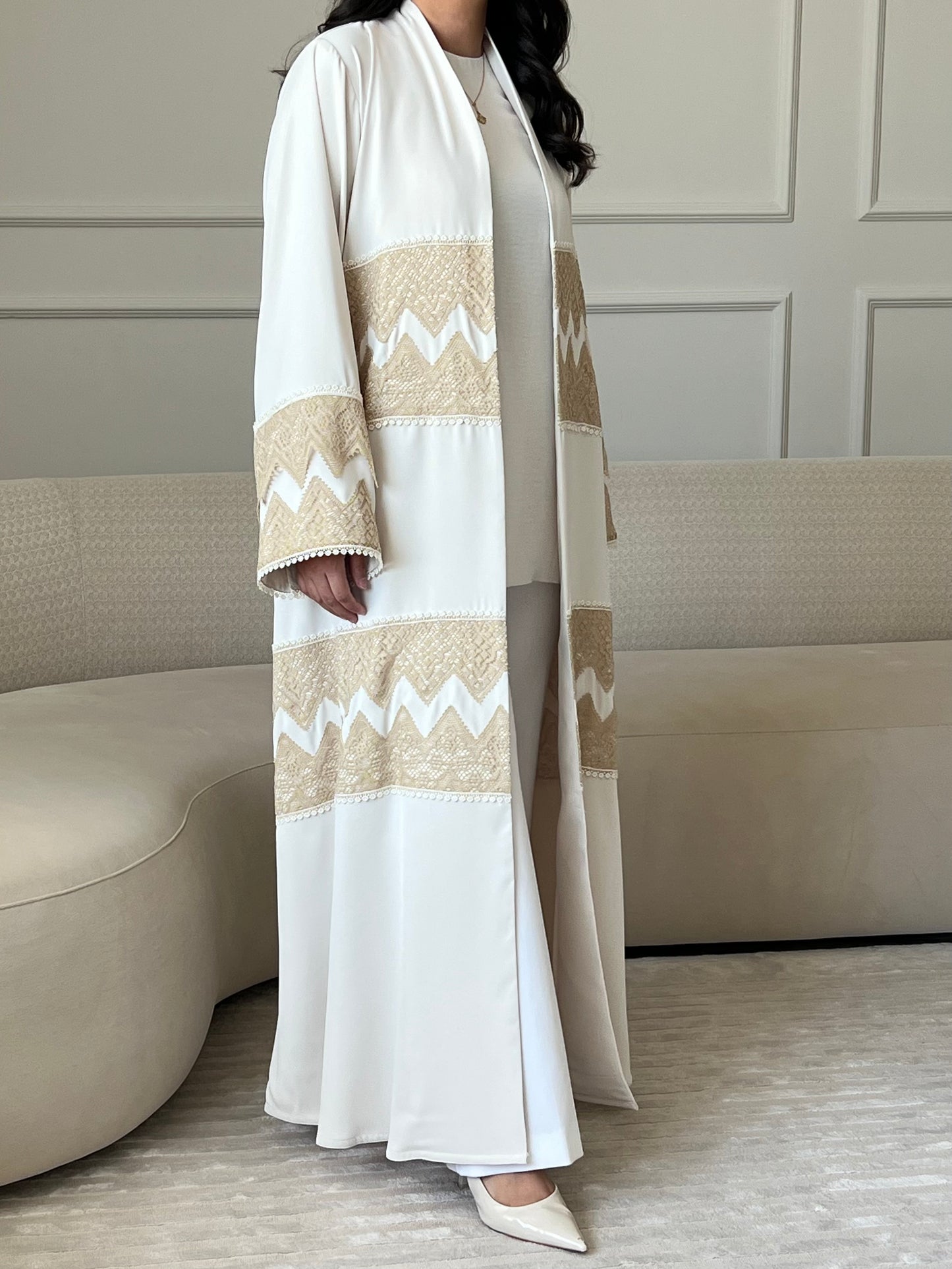 DN267 - LACE ABAYA