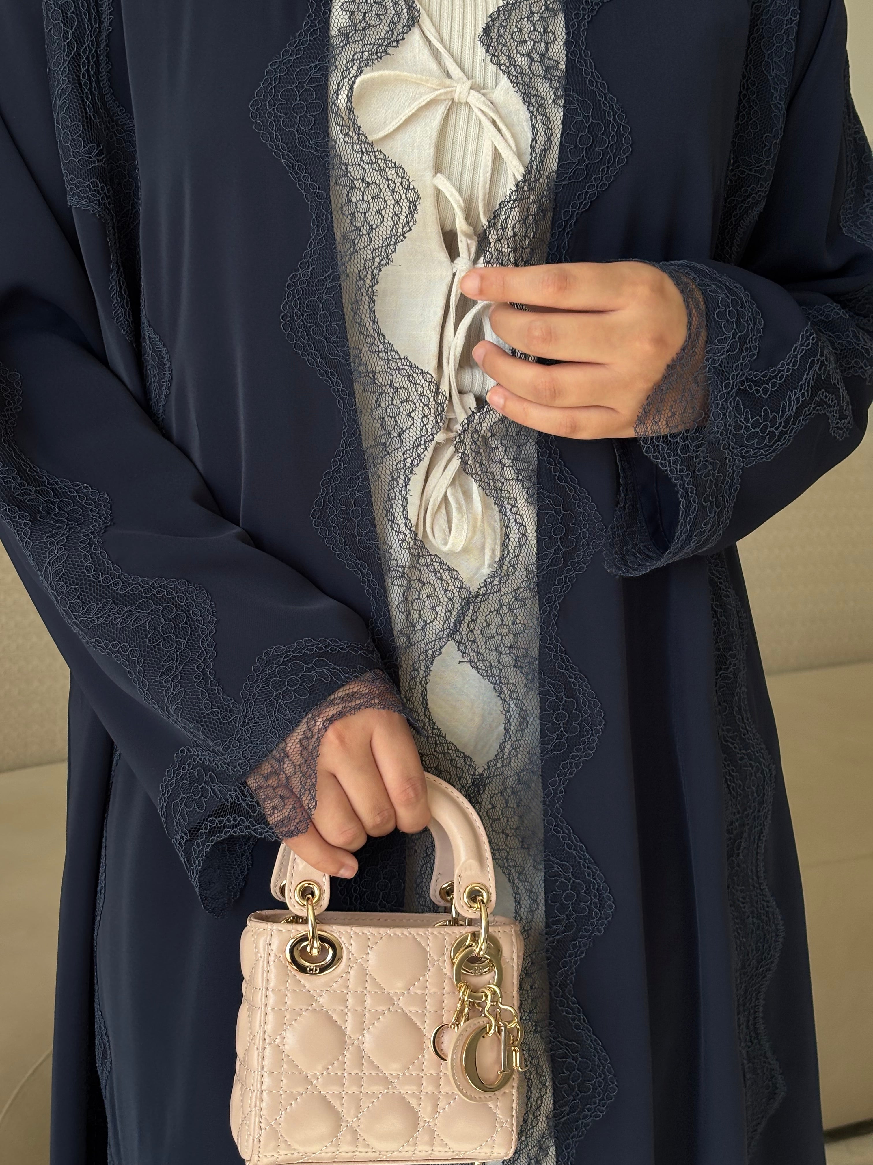 DN276 - LACE ABAYA