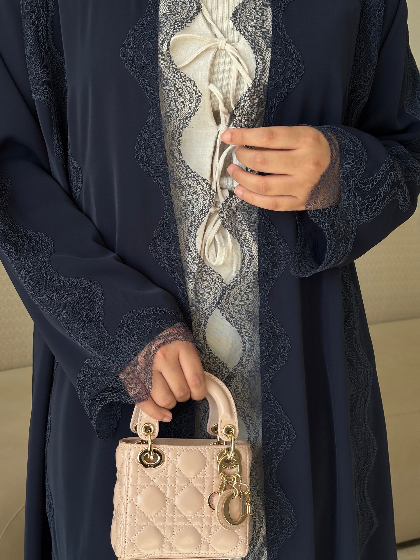 DN276 - LACE ABAYA