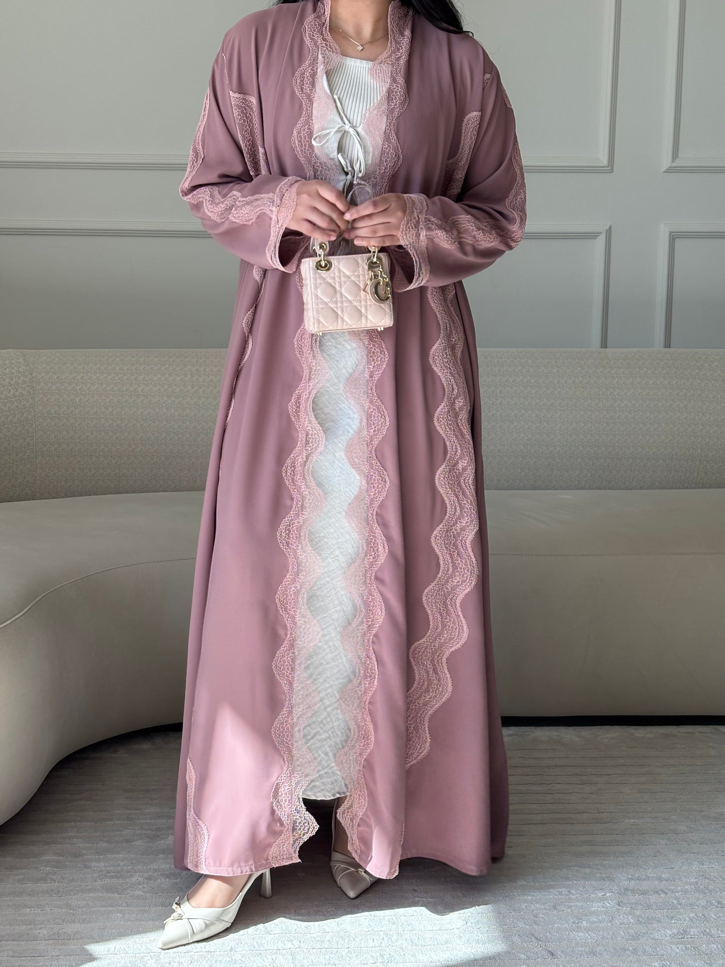 DN277 - LACE ABAYA