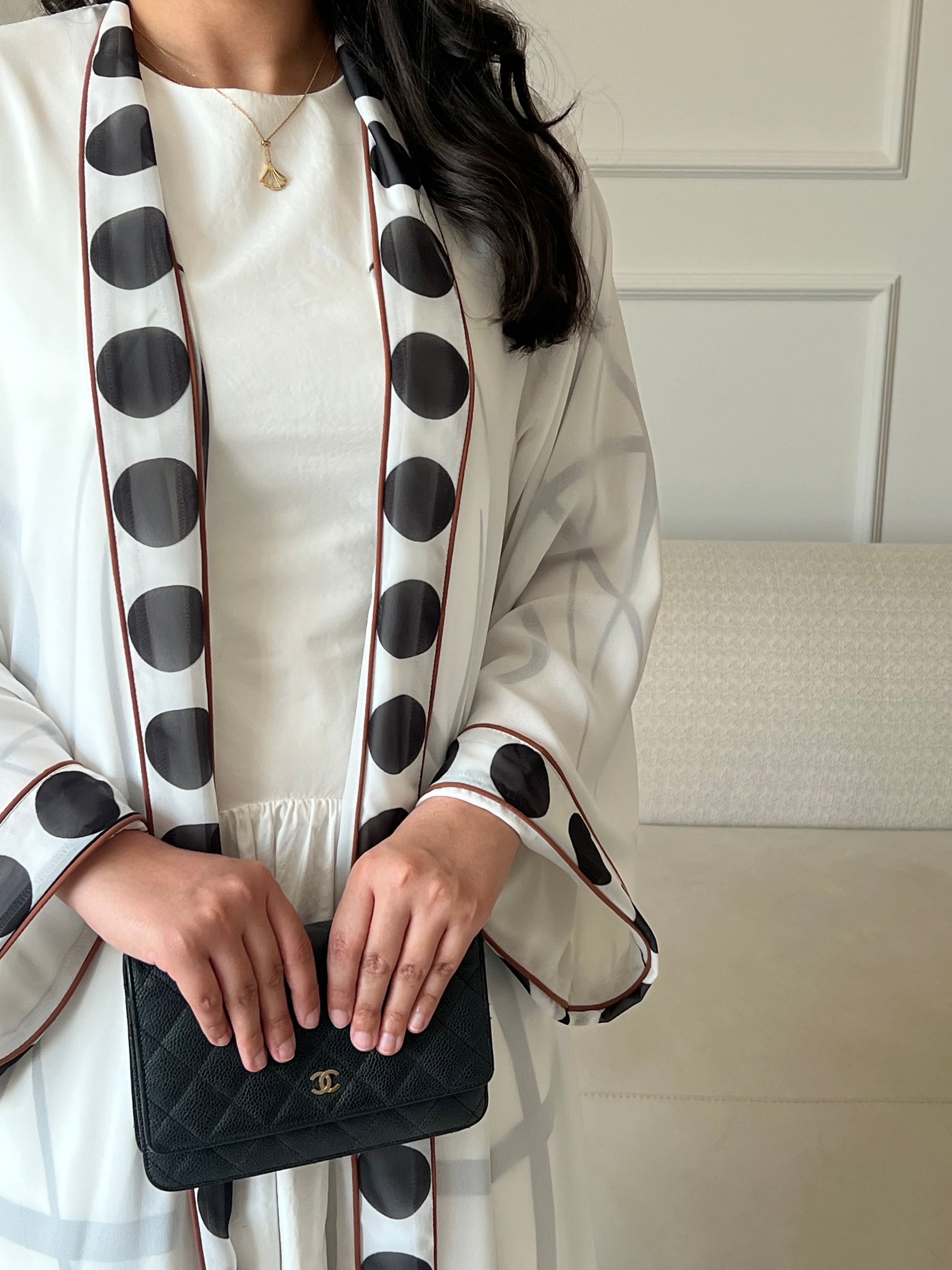 DN264 - POLKA DOT ABAYA