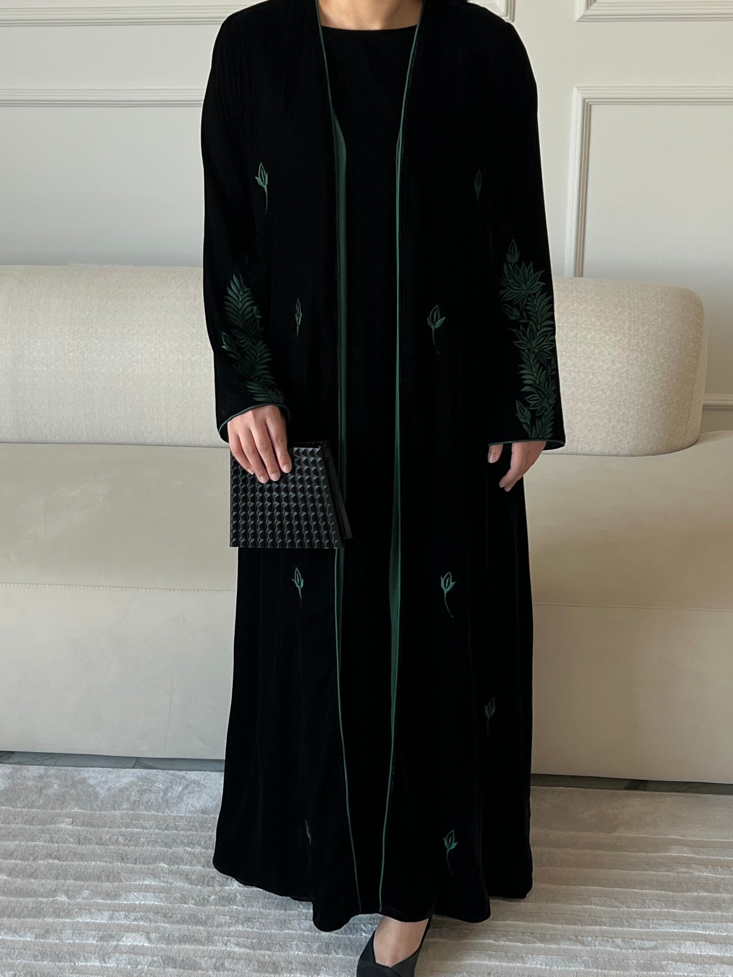 DN218 - VELVET EMBROIDERY