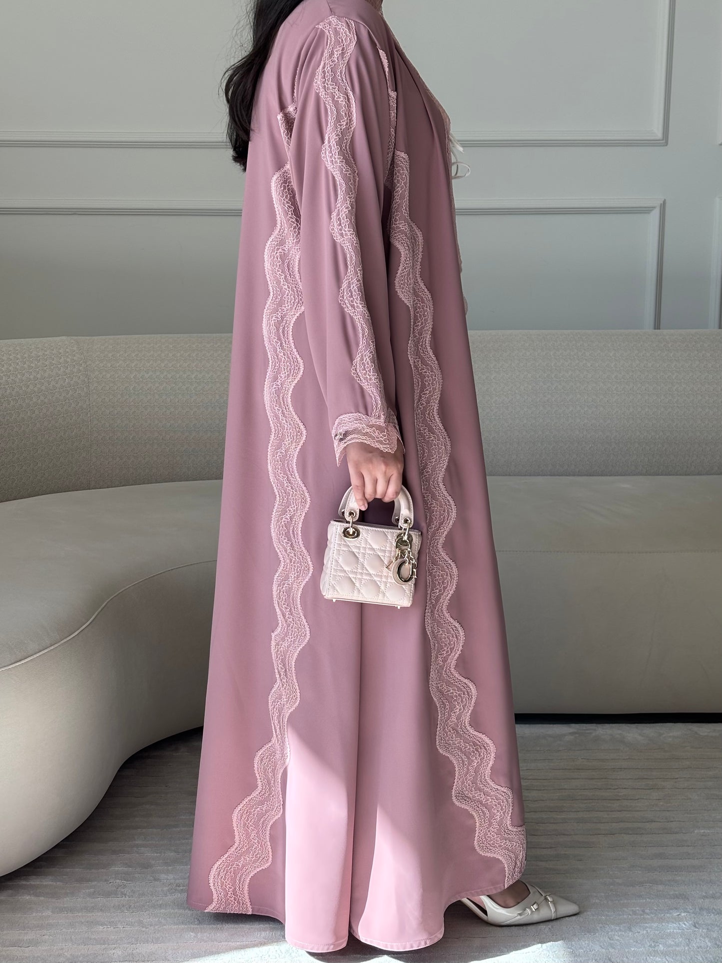 DN277 - LACE ABAYA