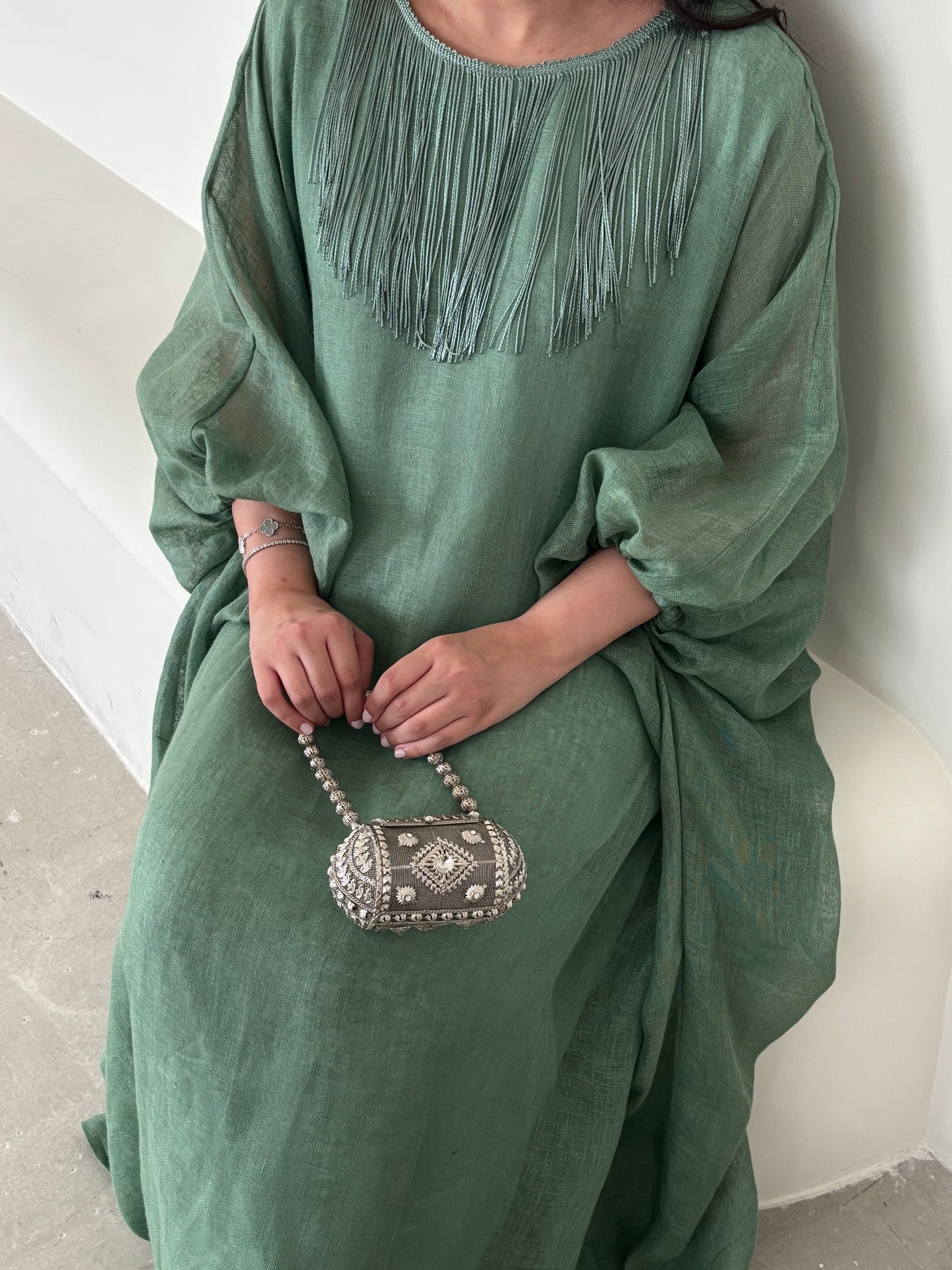 DN118 - TASSEL KAFTAN
