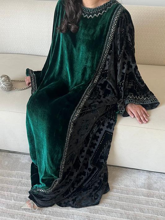DN253 - VELVET EMBROIDERY