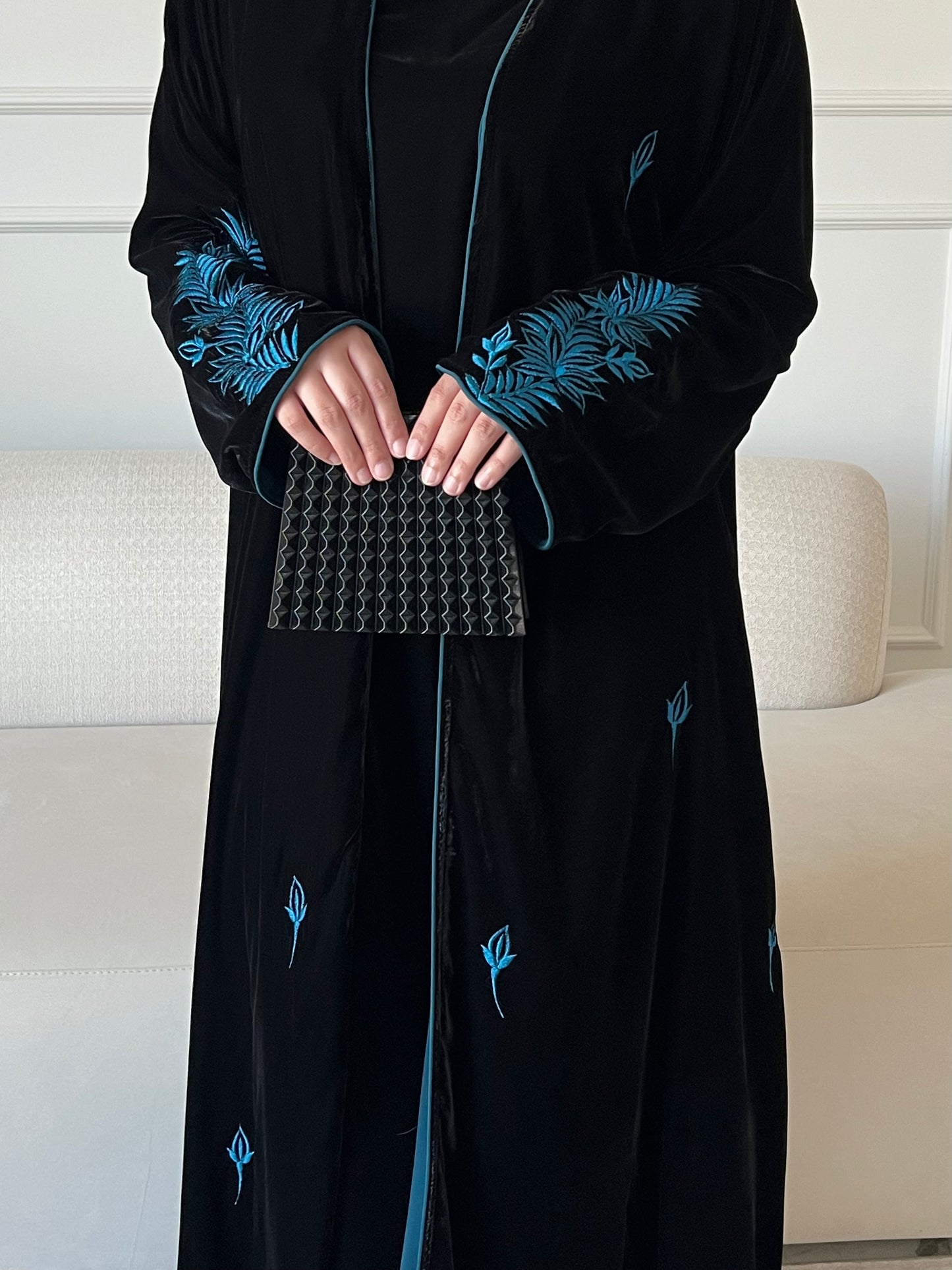 DN216 - VELVET EMBROIDERY