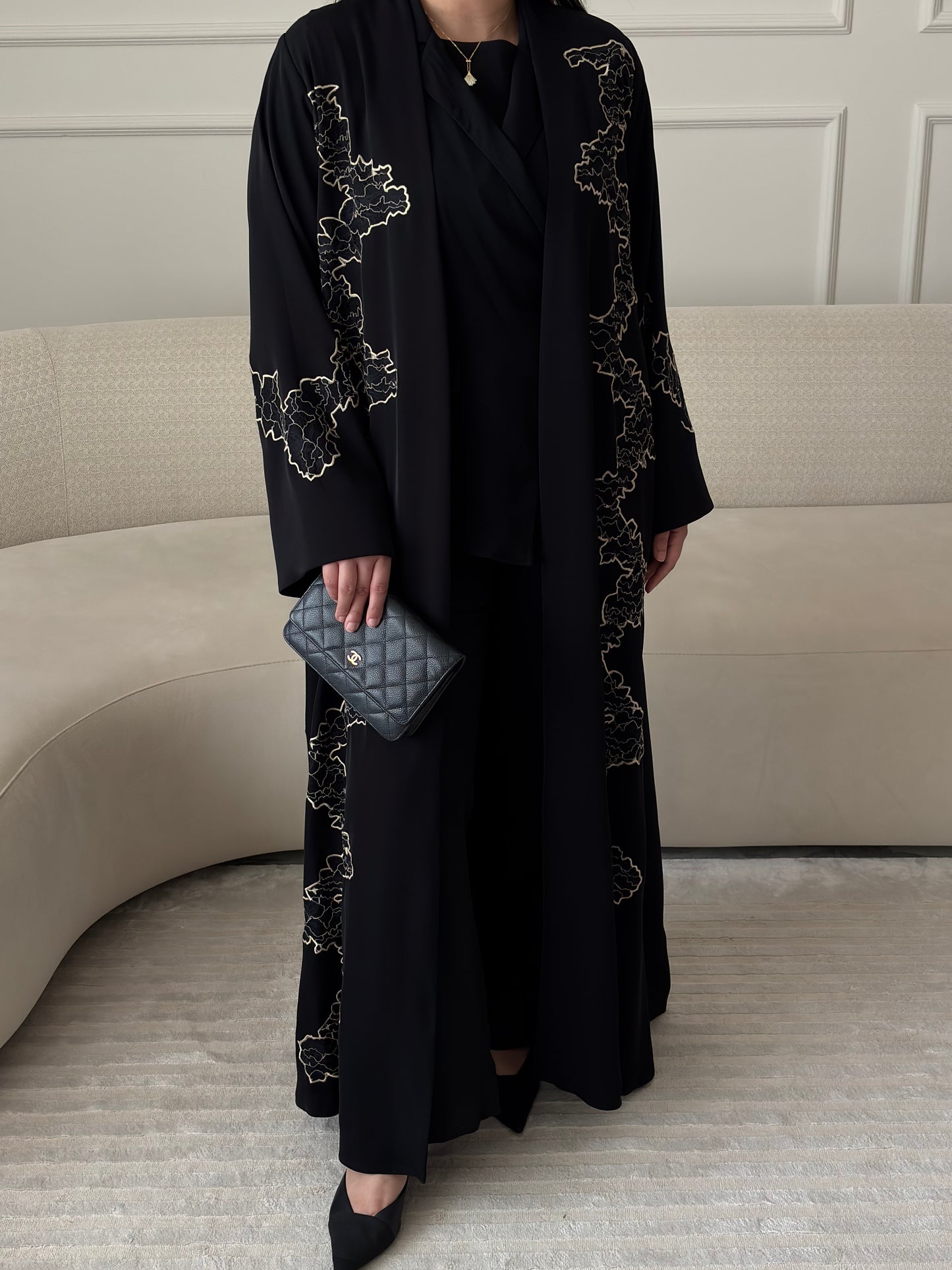 DN284 - LACE ABAYA