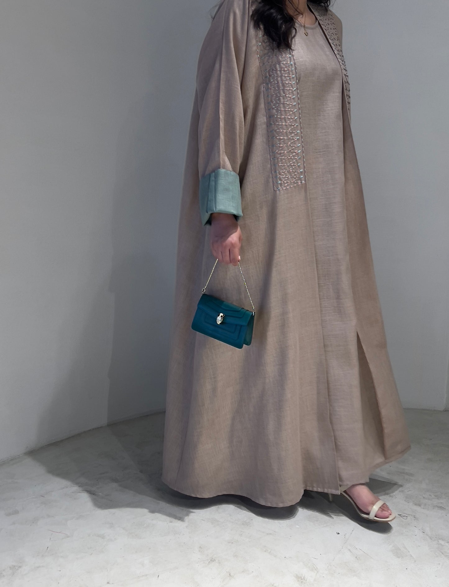 DN102 - EMBROIDERY LINEN SET
