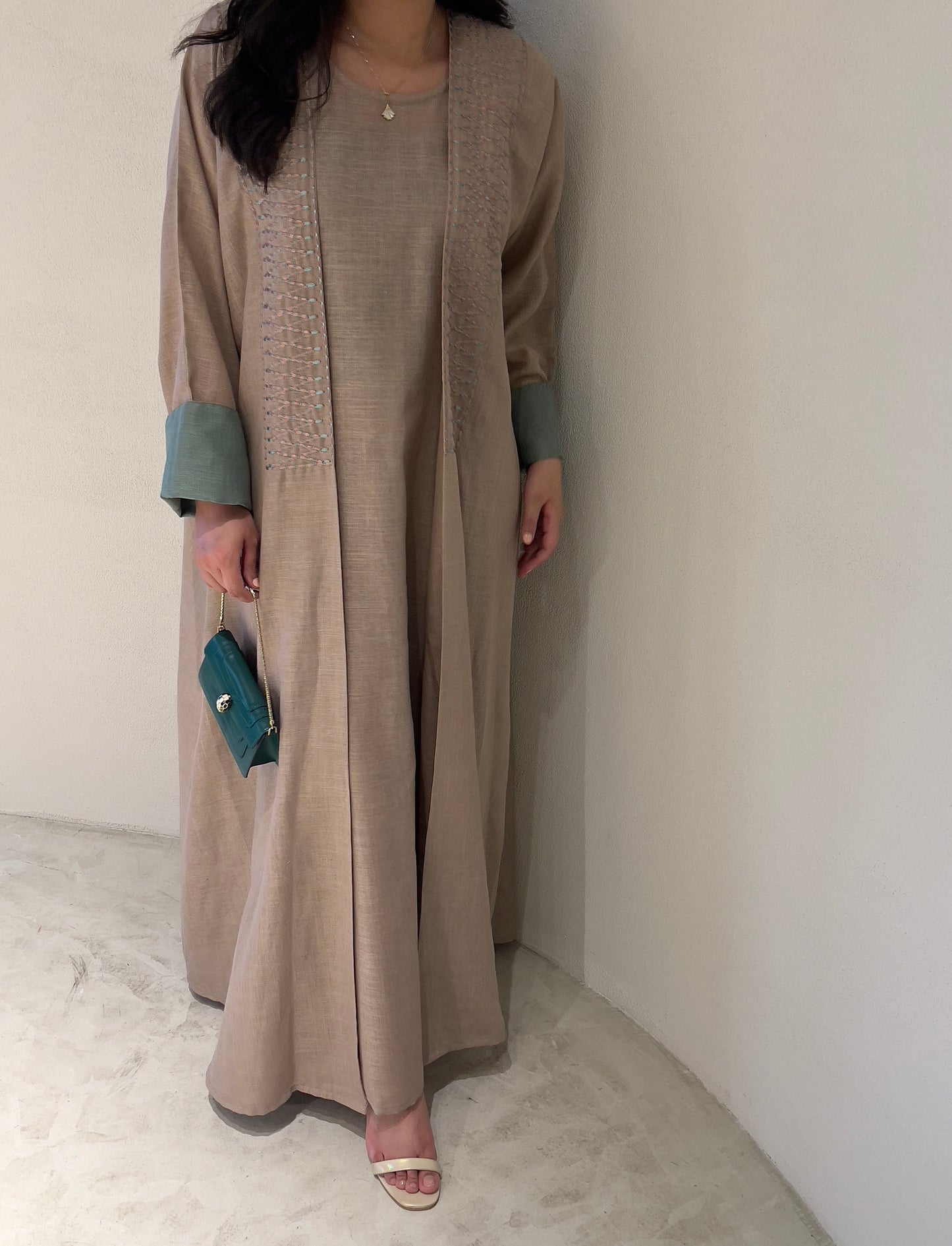 DN102 - EMBROIDERY LINEN SET