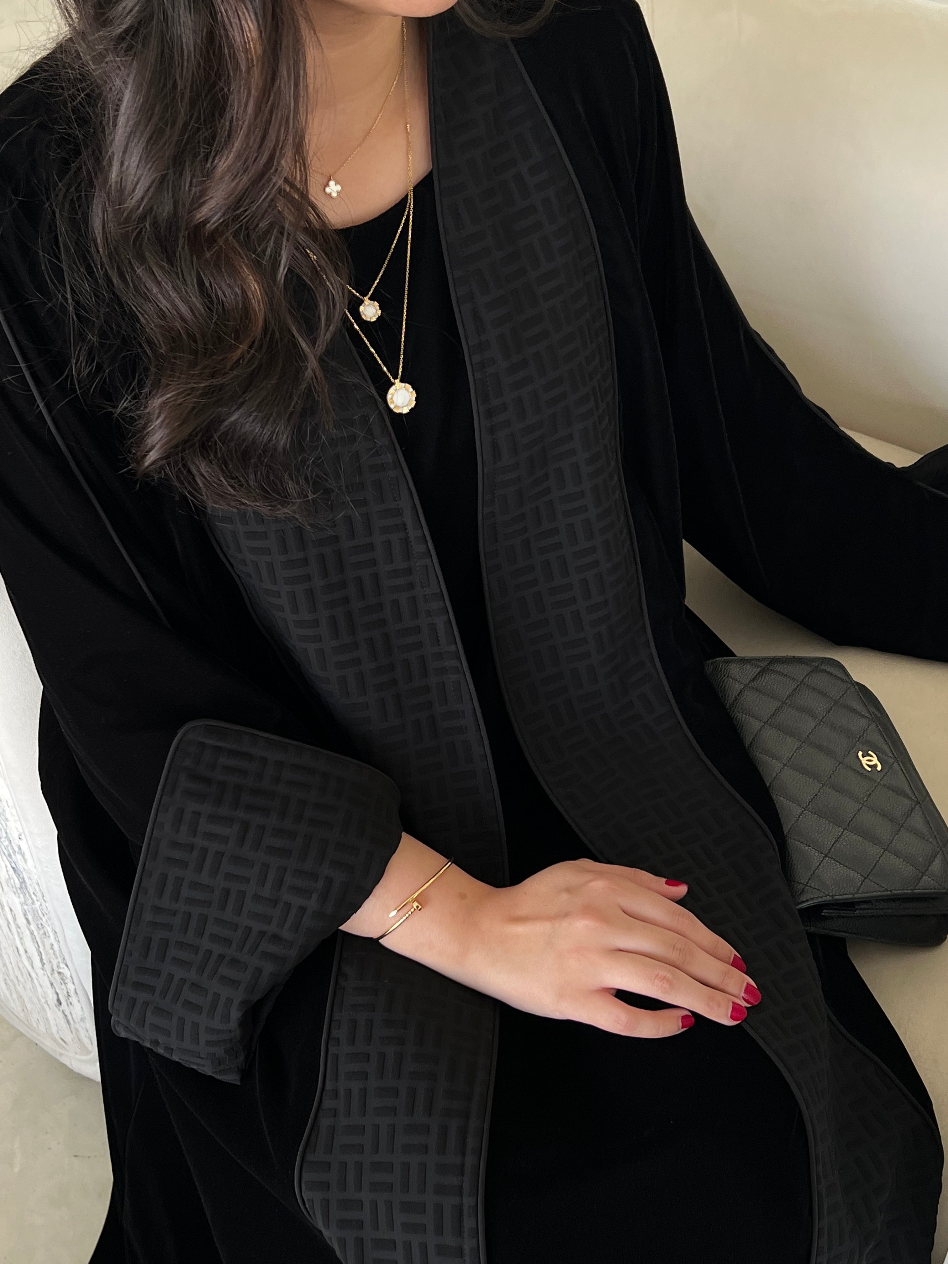 DN205 - VELVET ABAYA