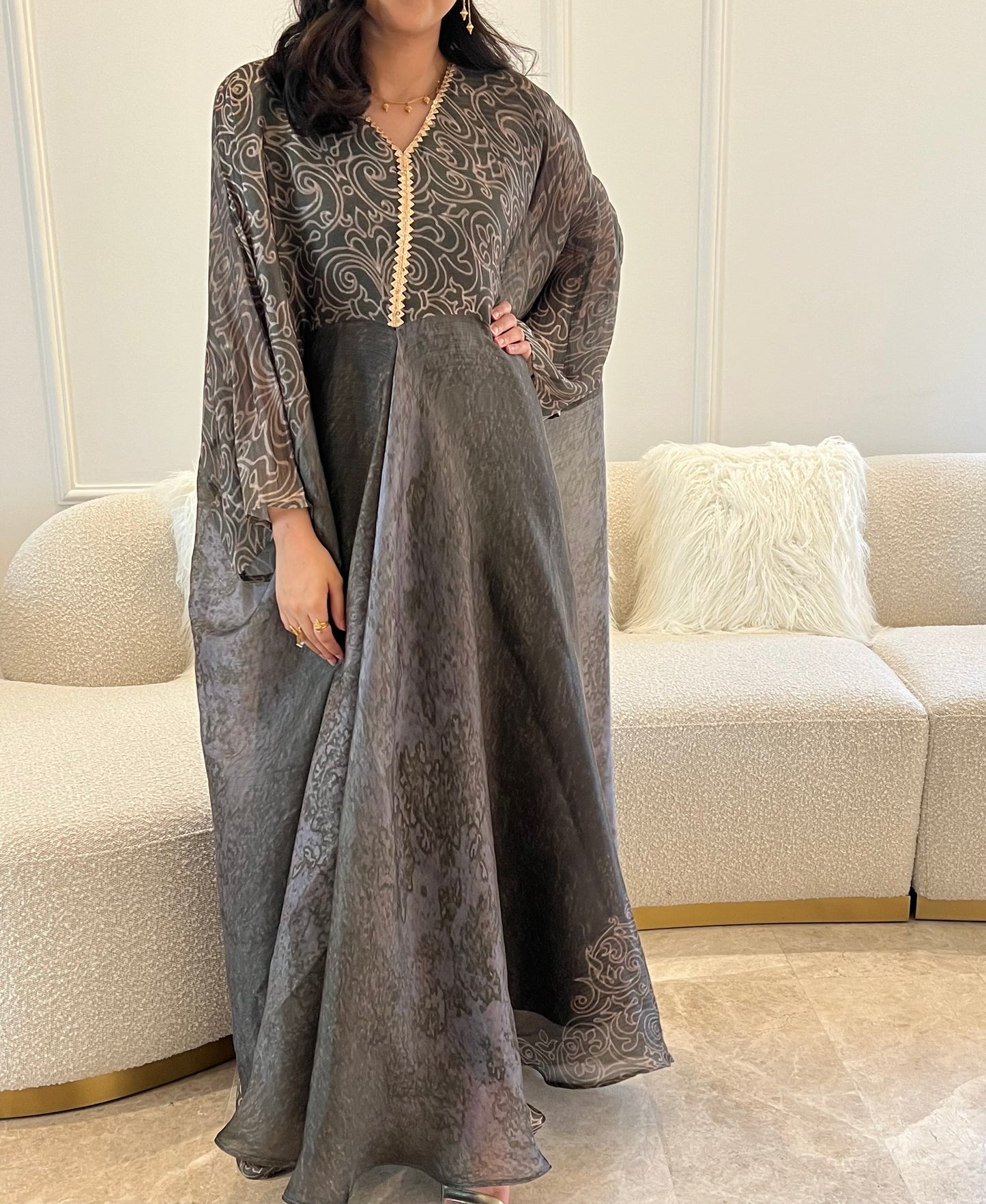 DN069 - ORGANZA KAFTAN