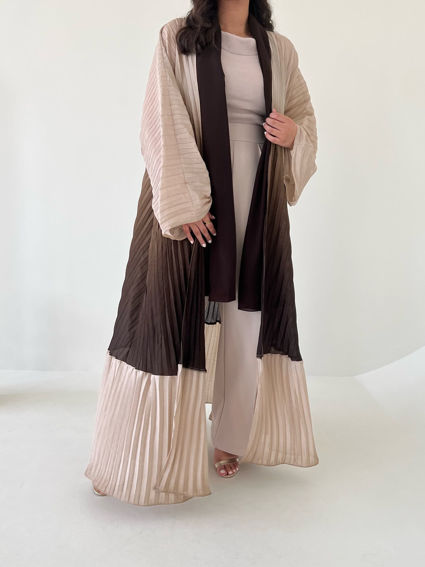 DN015 - TWO TONE PLEATED ABAYA