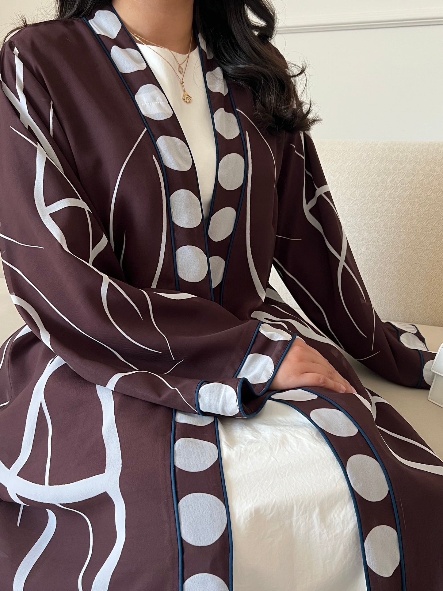 DN266 - POLKA DOT ABAYA
