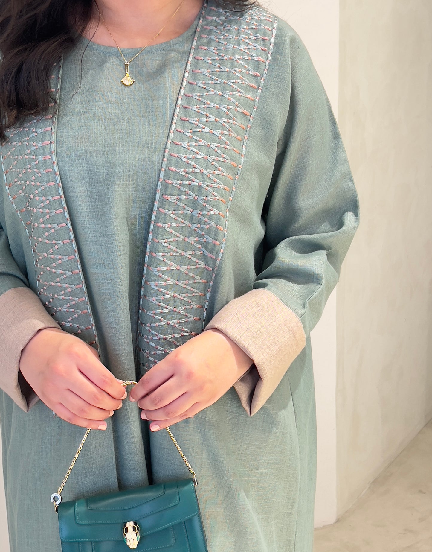DN101 - EMBROIDERY LINEN SET