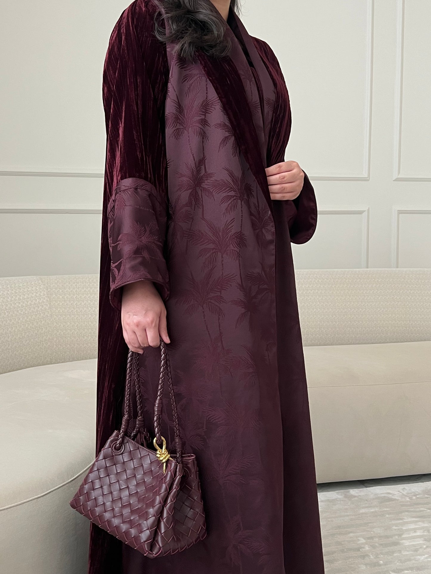 DN211 - VELVET PALM ABAYA