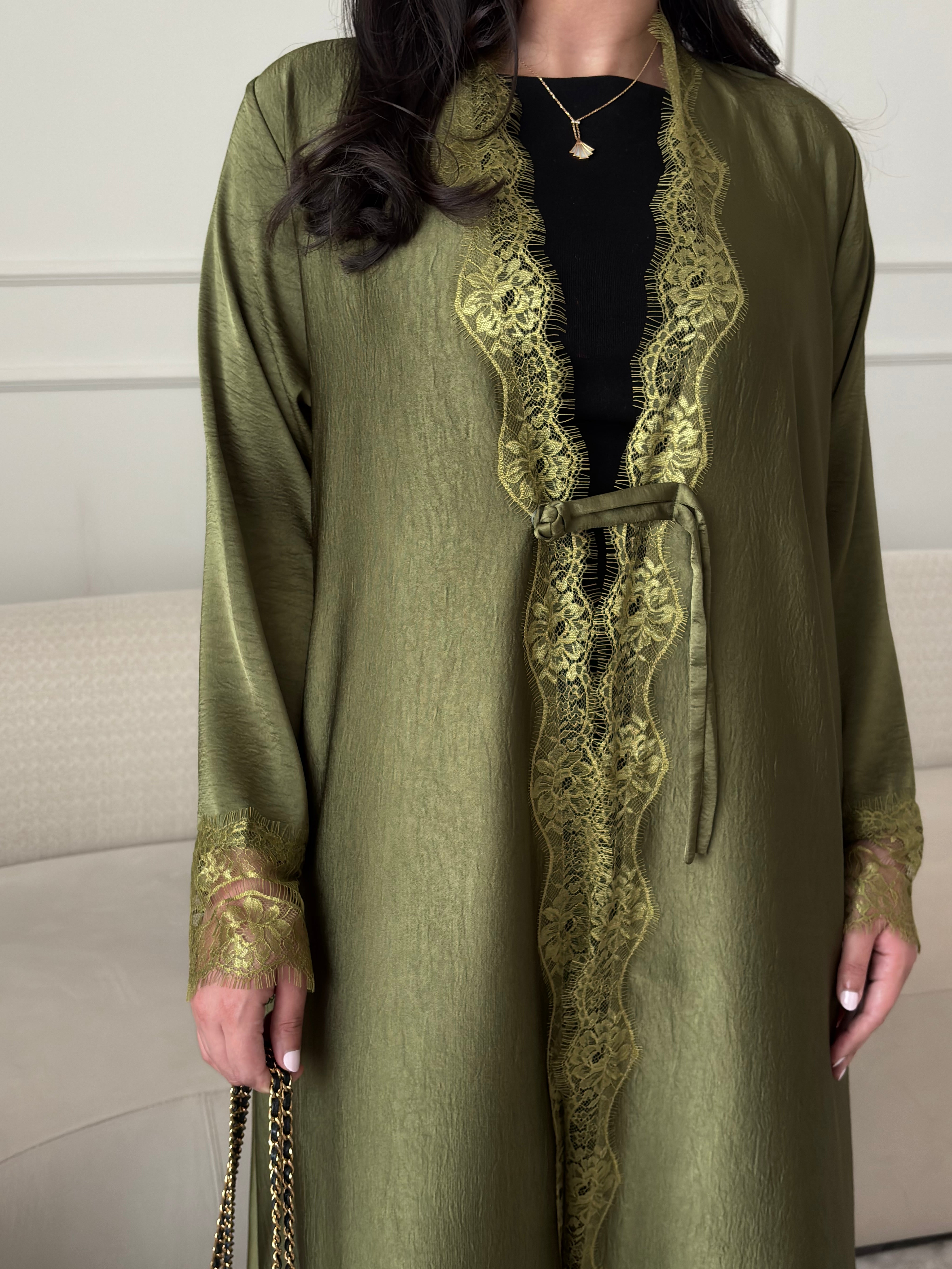 DN301 - LACE ABAYA