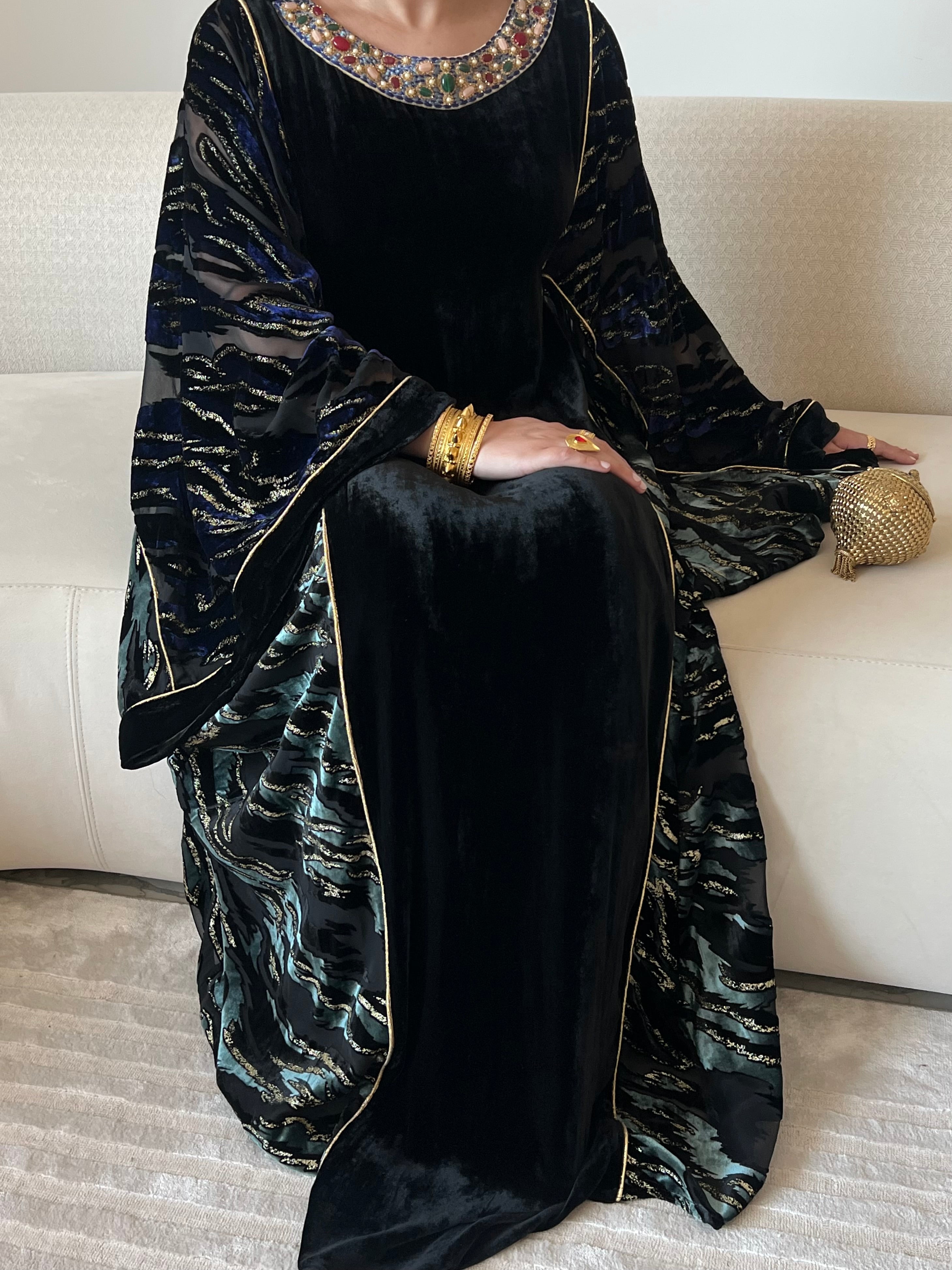 DN237 - STONE KAFTAN