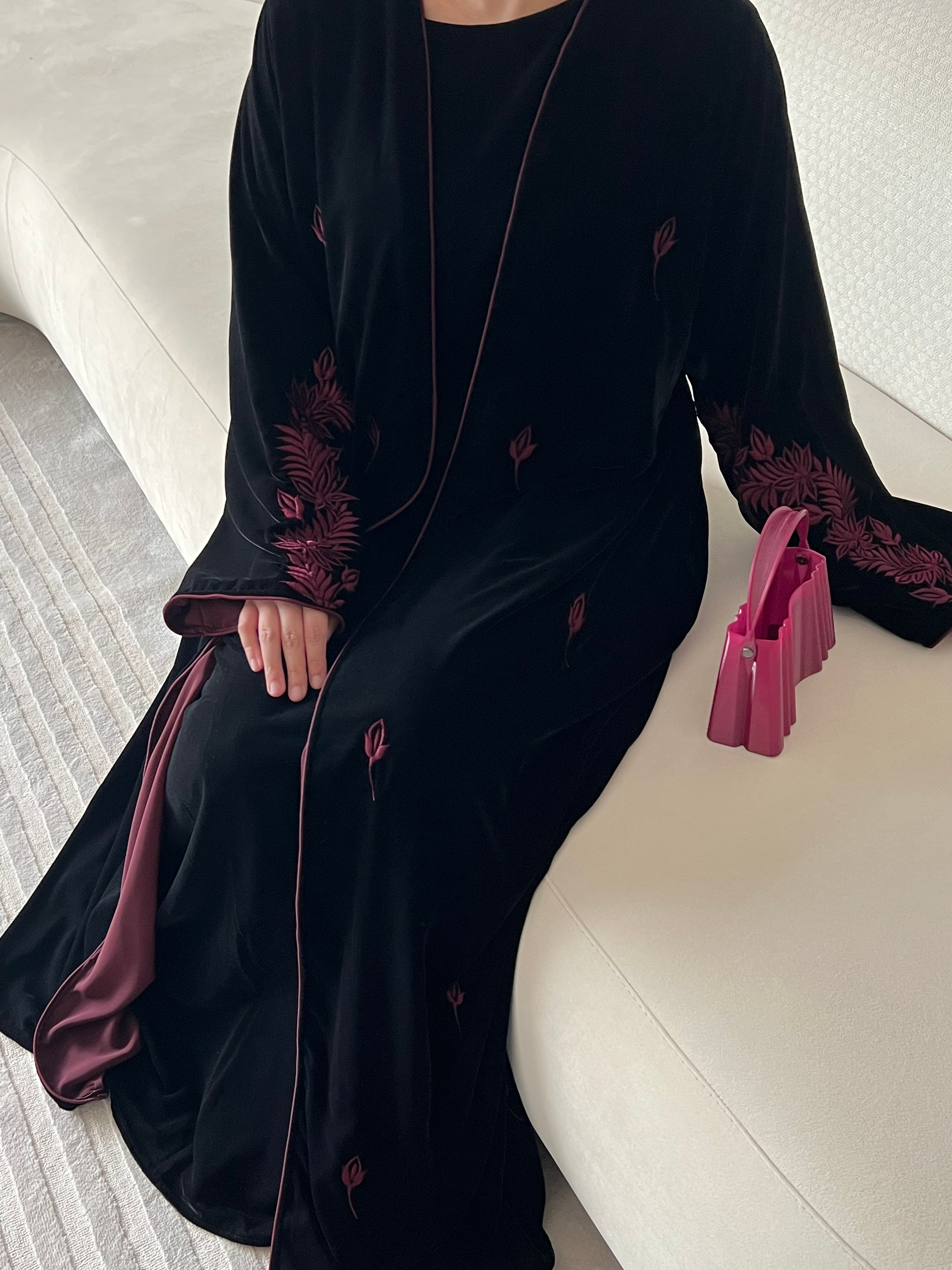 DN215 - VELVET EMBROIDERY