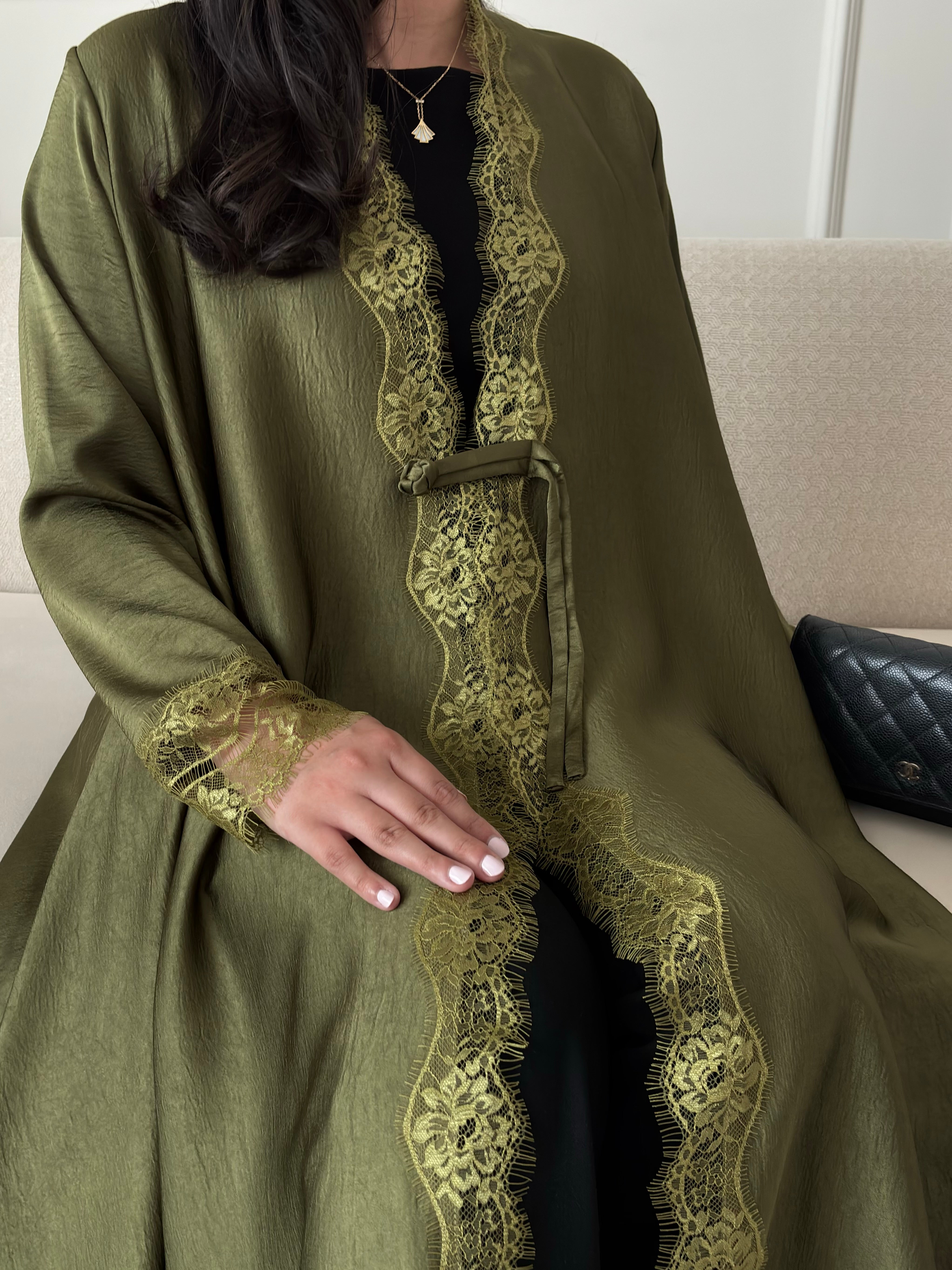 DN301 - LACE ABAYA