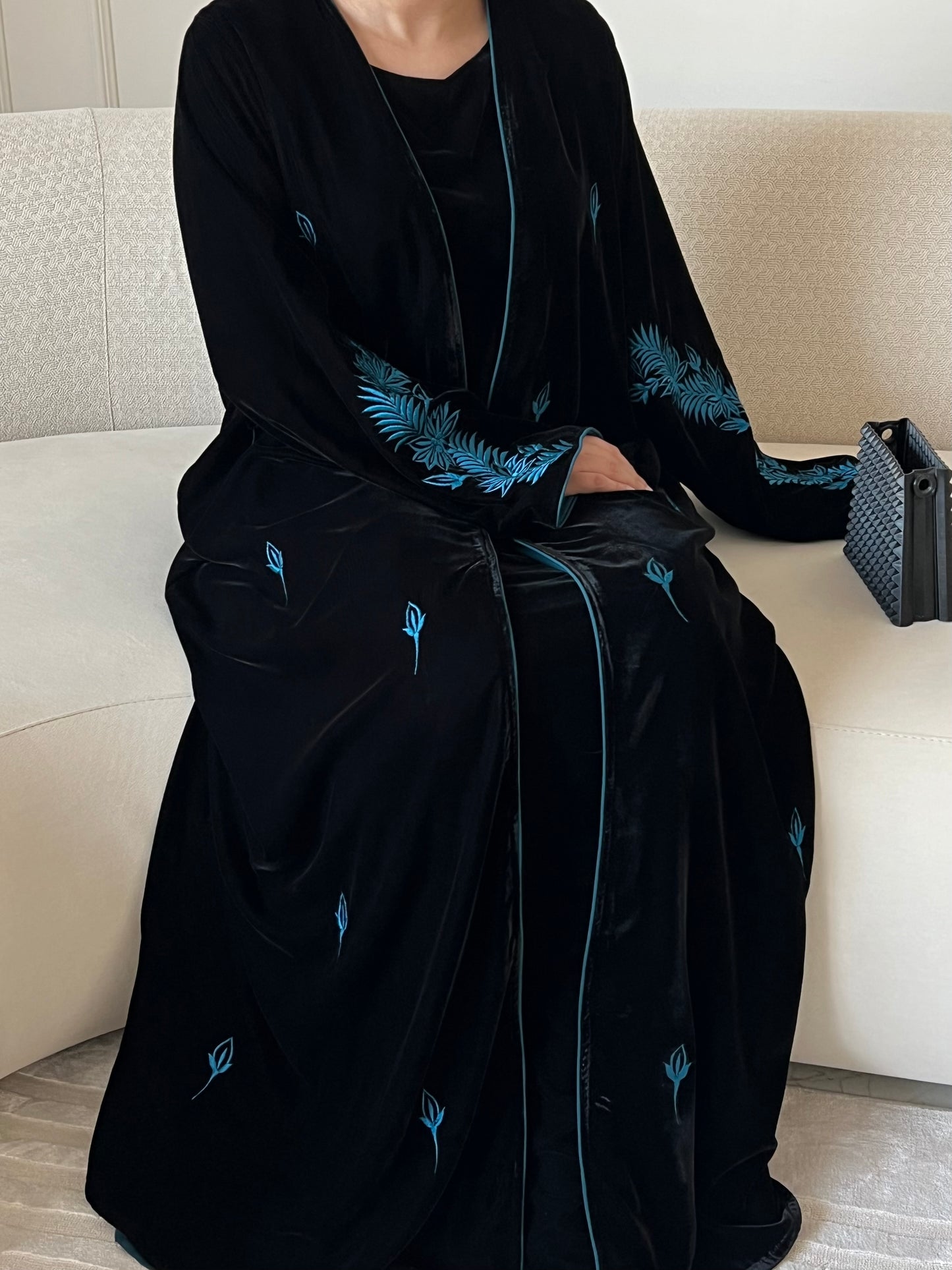 DN216 - VELVET EMBROIDERY