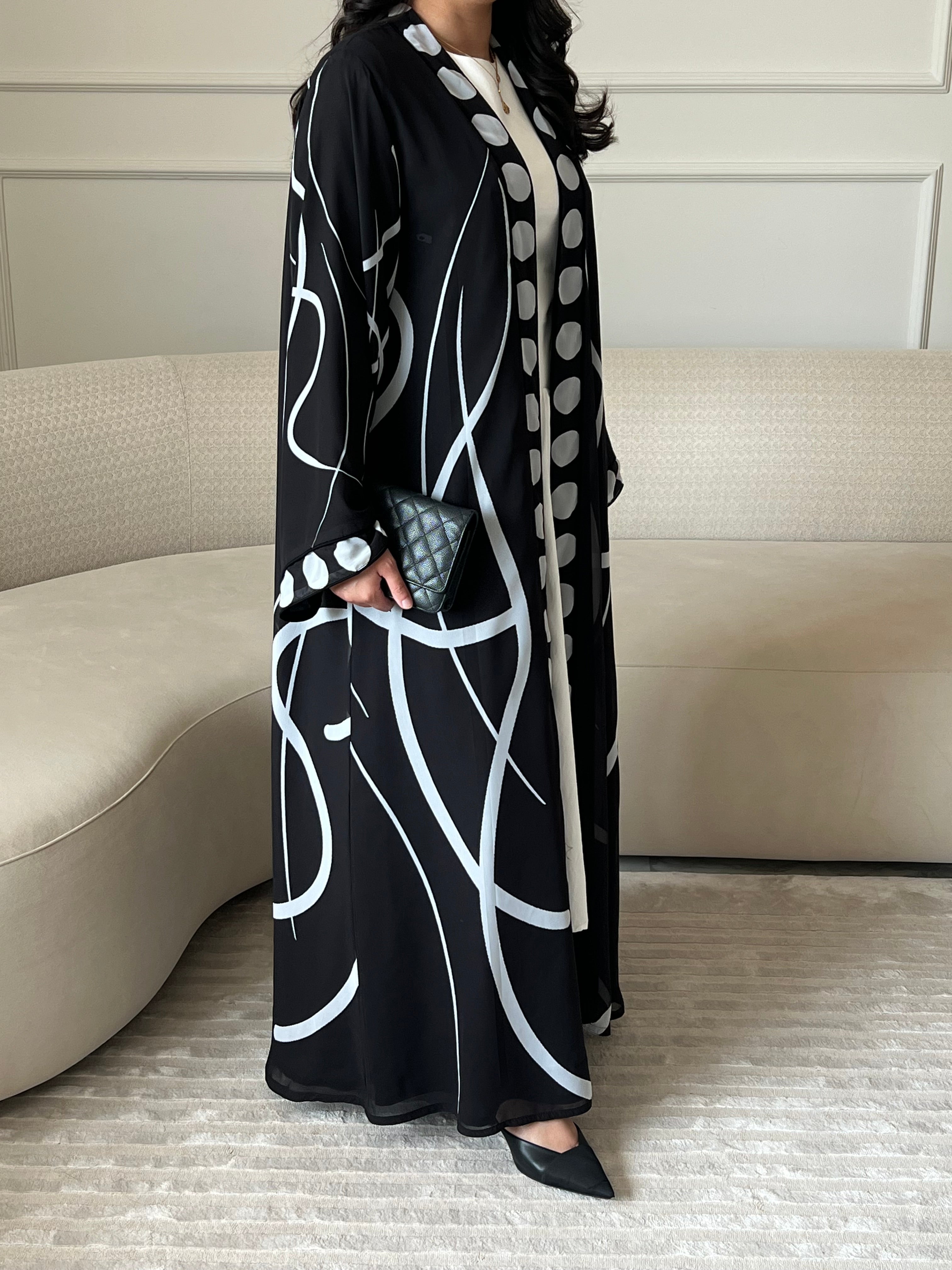 DN263 - POLKA DOT ABAYA