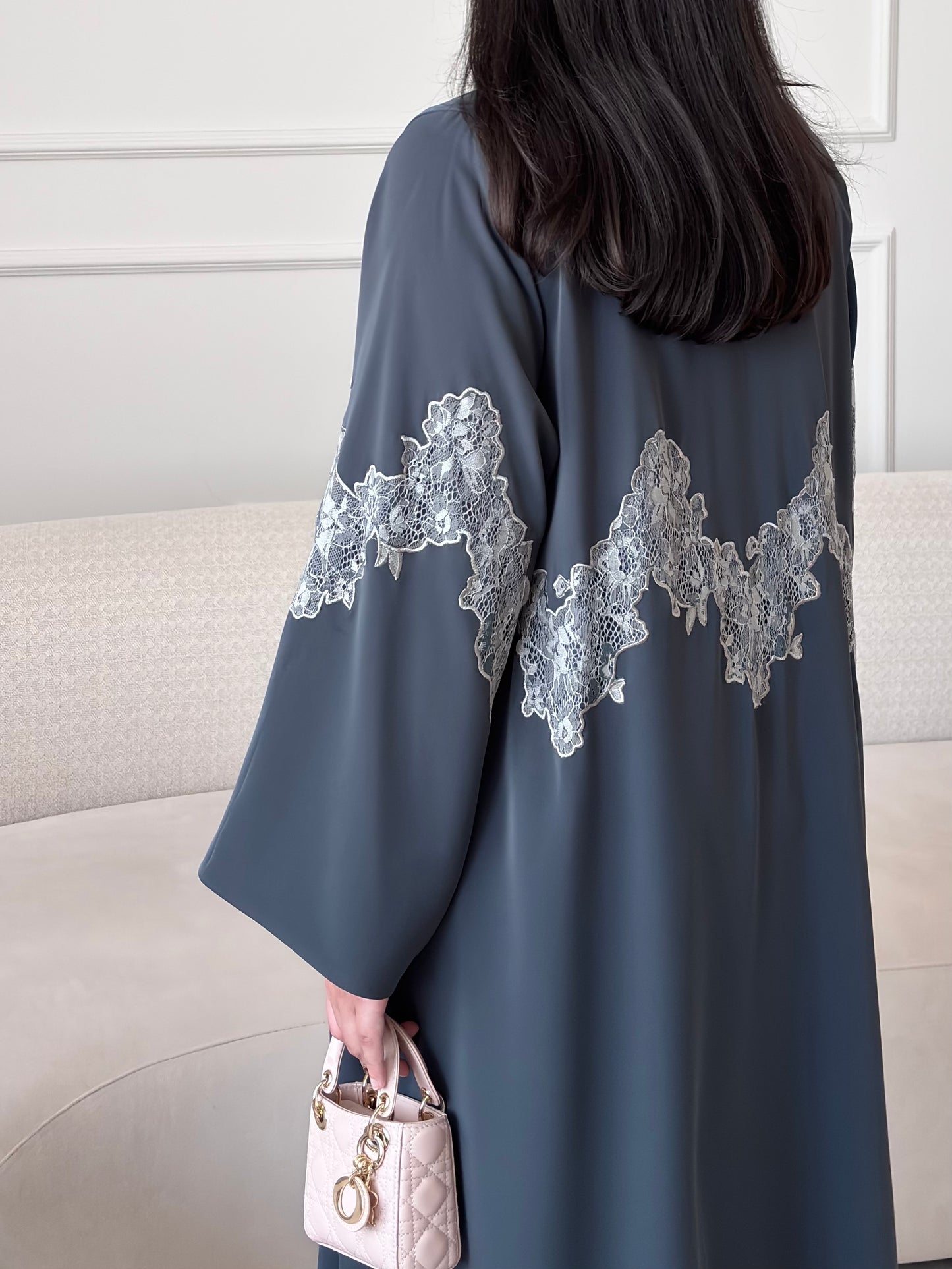 DN281 - LACE ABAYA
