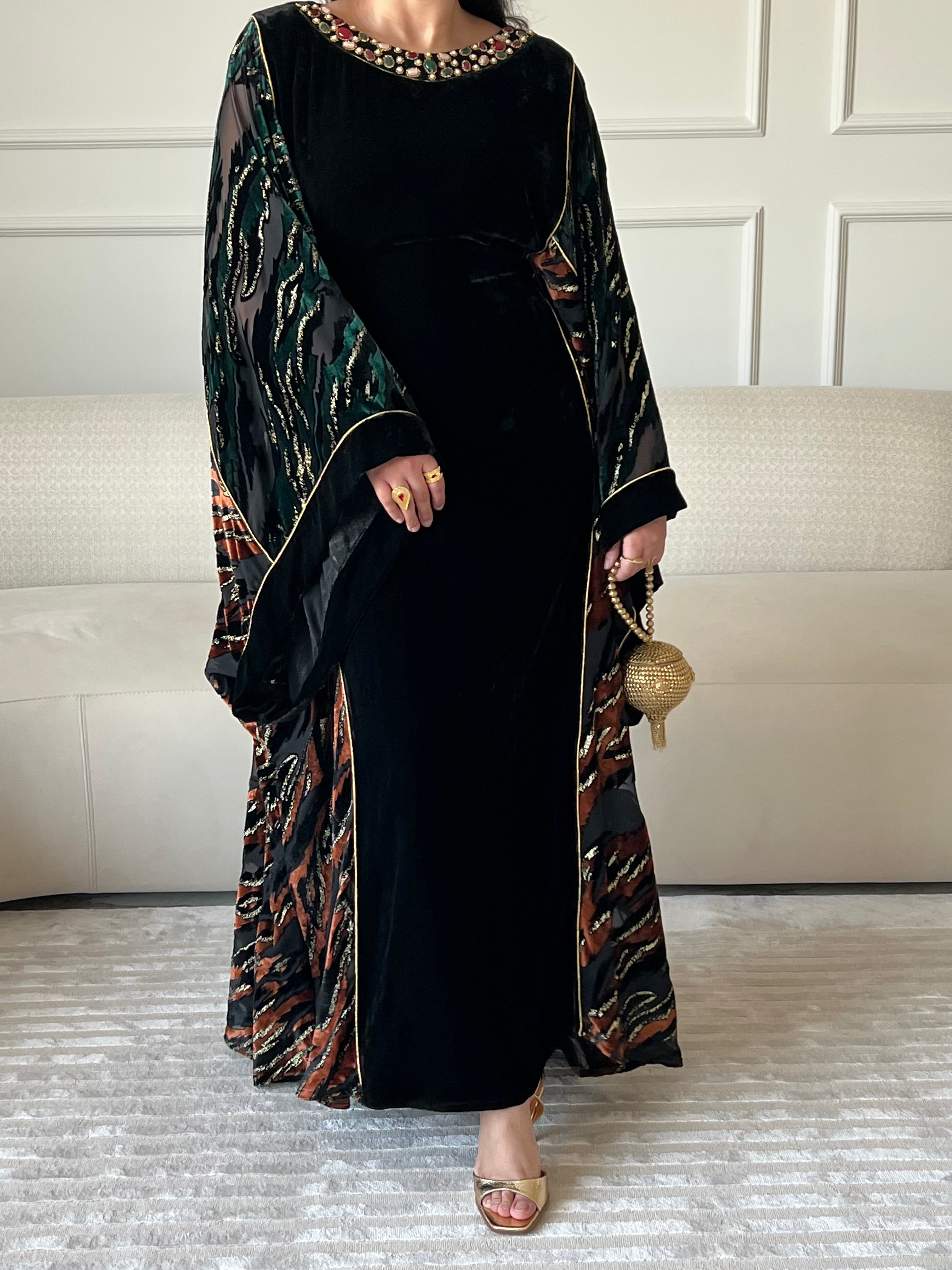 DN235 - STONE KAFTAN