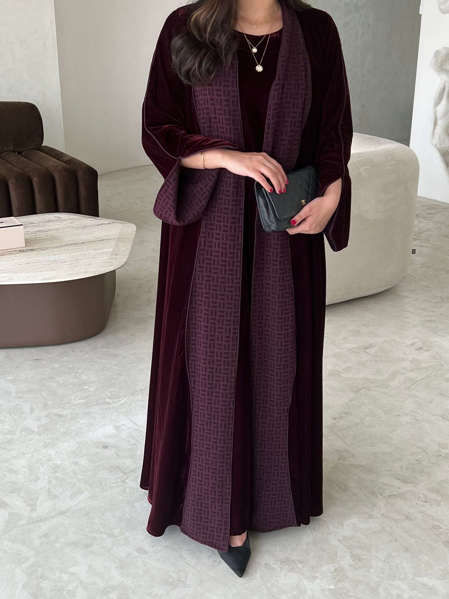 DN206 - VELVET ABAYA