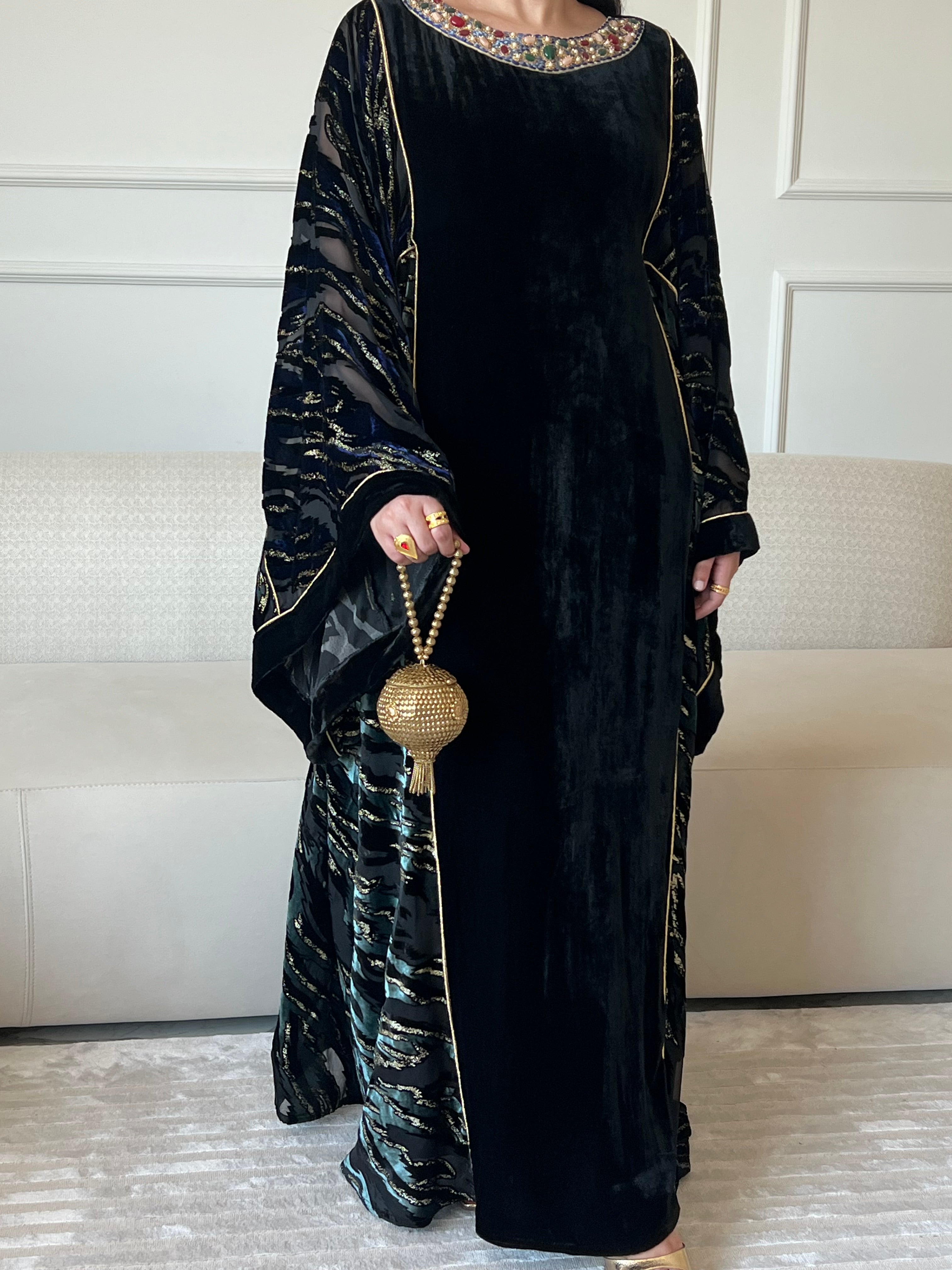 DN237 - STONE KAFTAN
