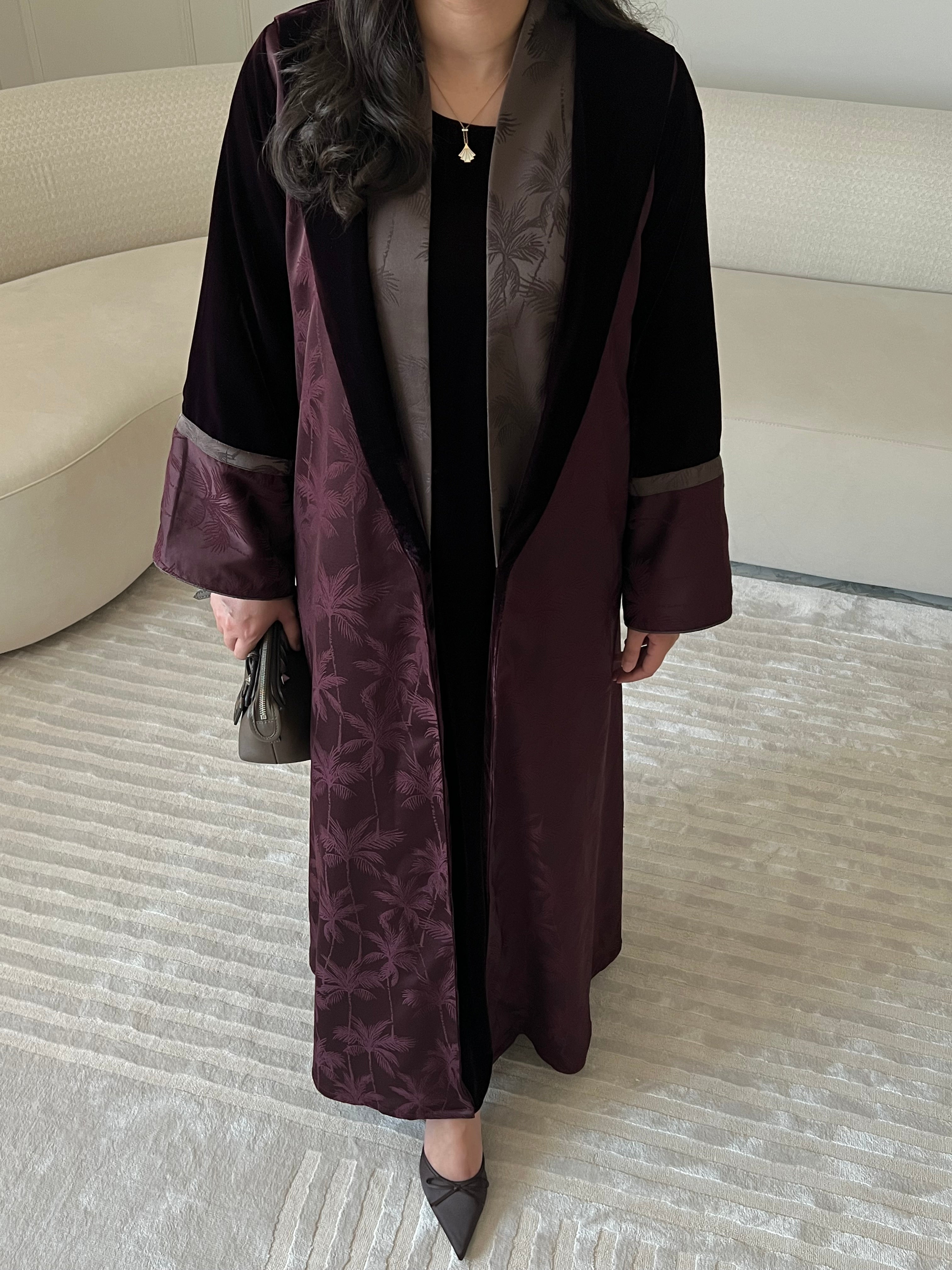 DN213 - VELVET PALM ABAYA