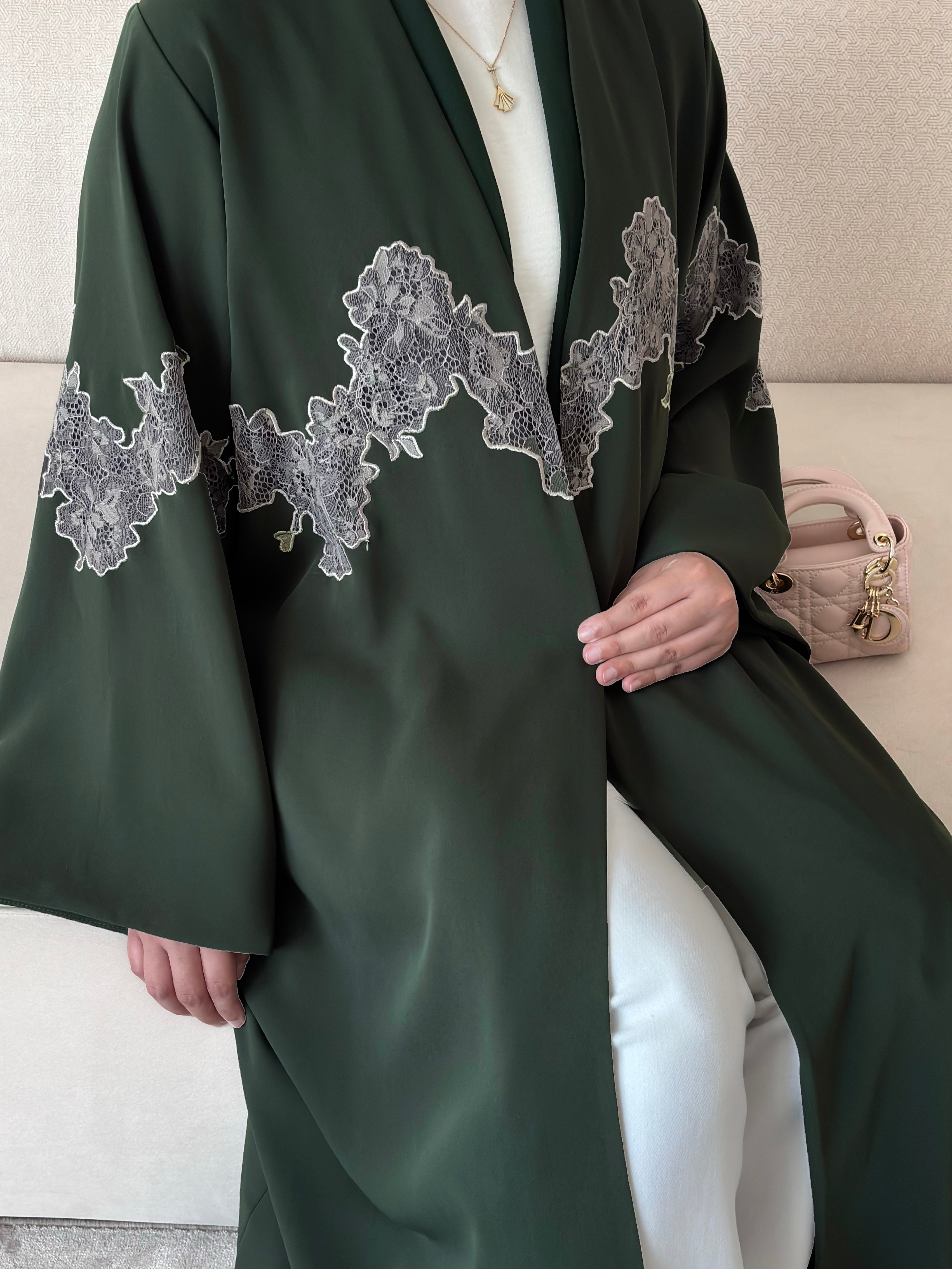 DN282 - LACE ABAYA