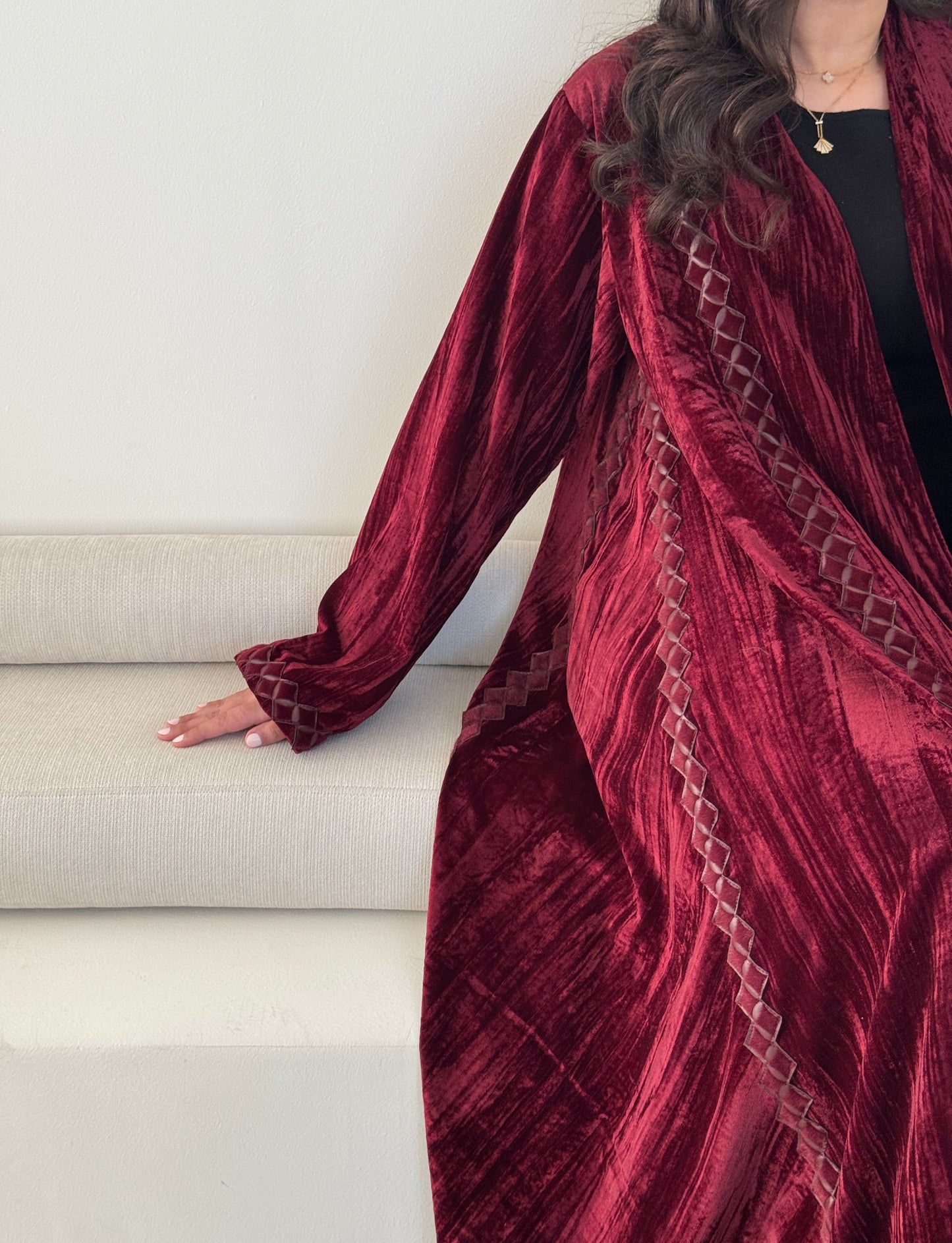 DN108 - CRUSHED VELVET ABAYA