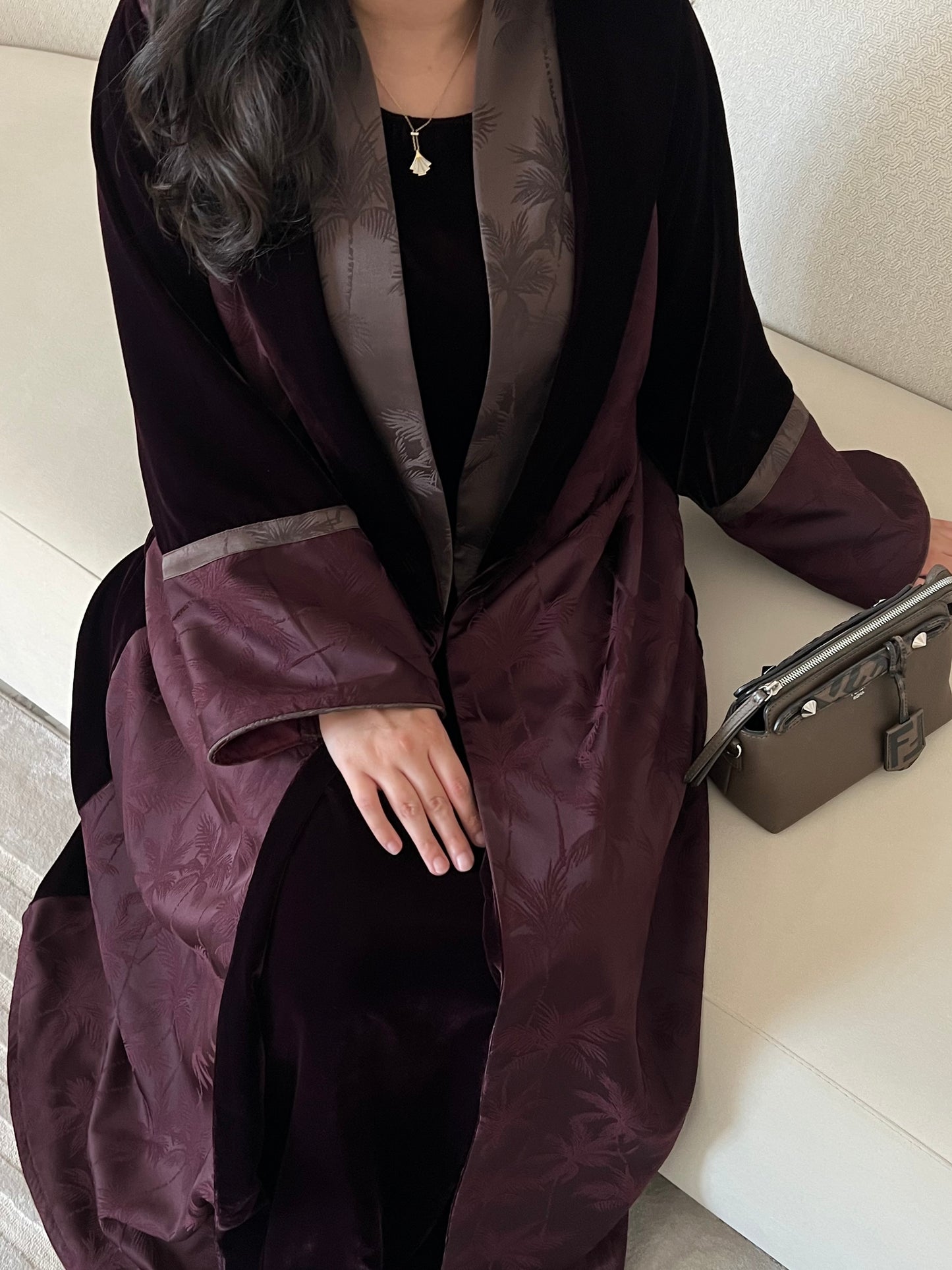 DN213 - VELVET PALM ABAYA