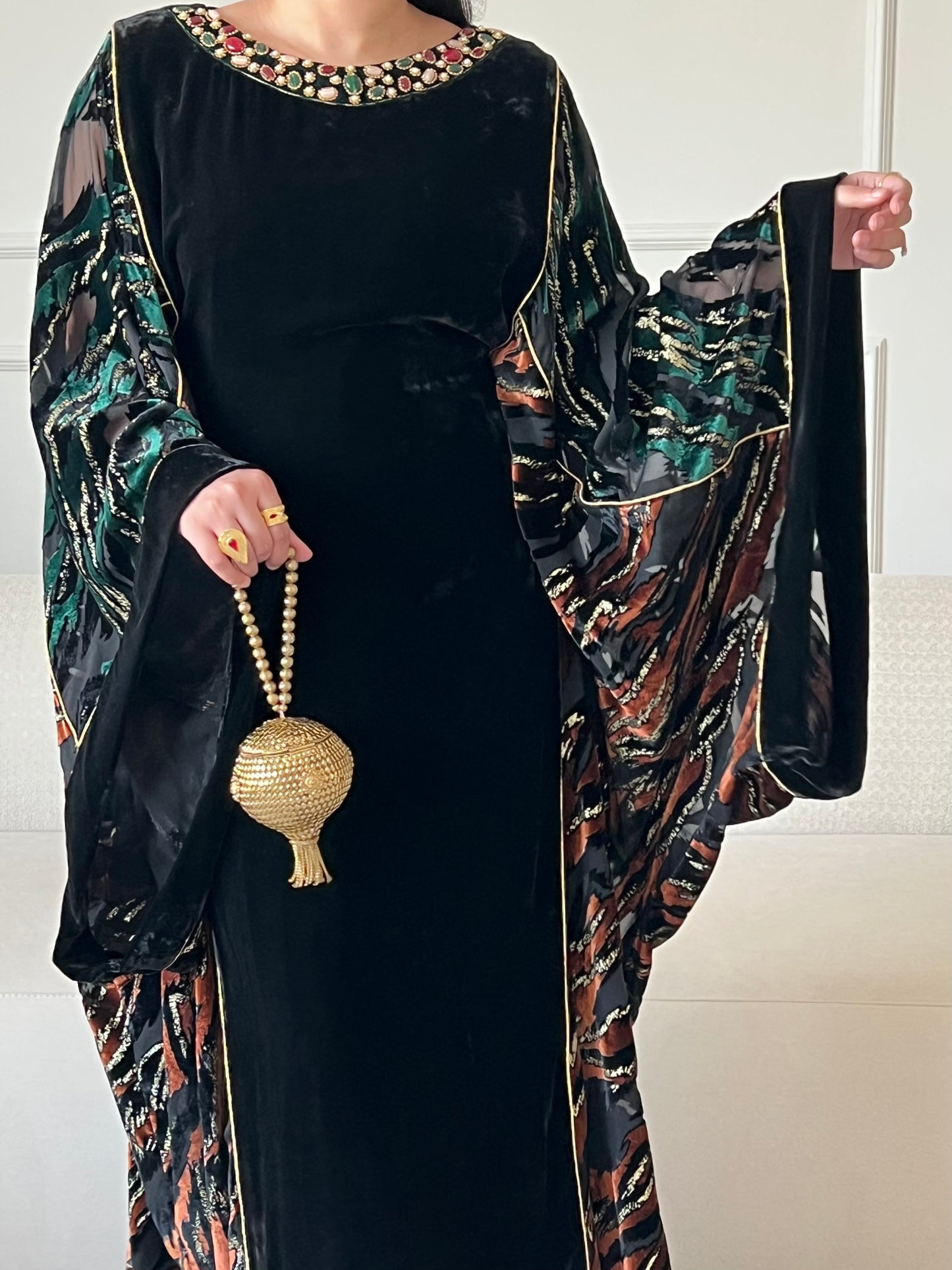 DN235 - STONE KAFTAN