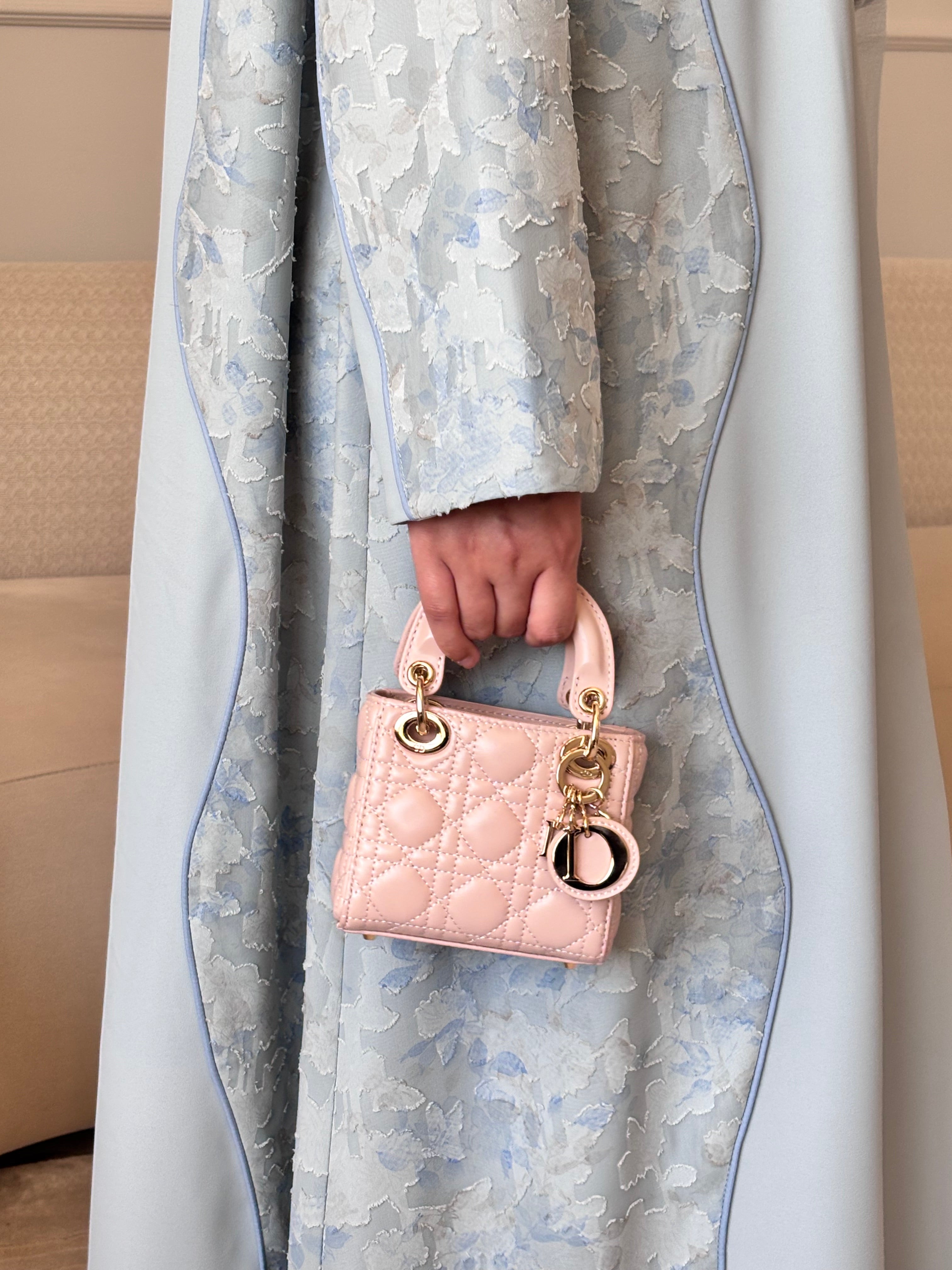 DN271 - FLORAL ABAYA
