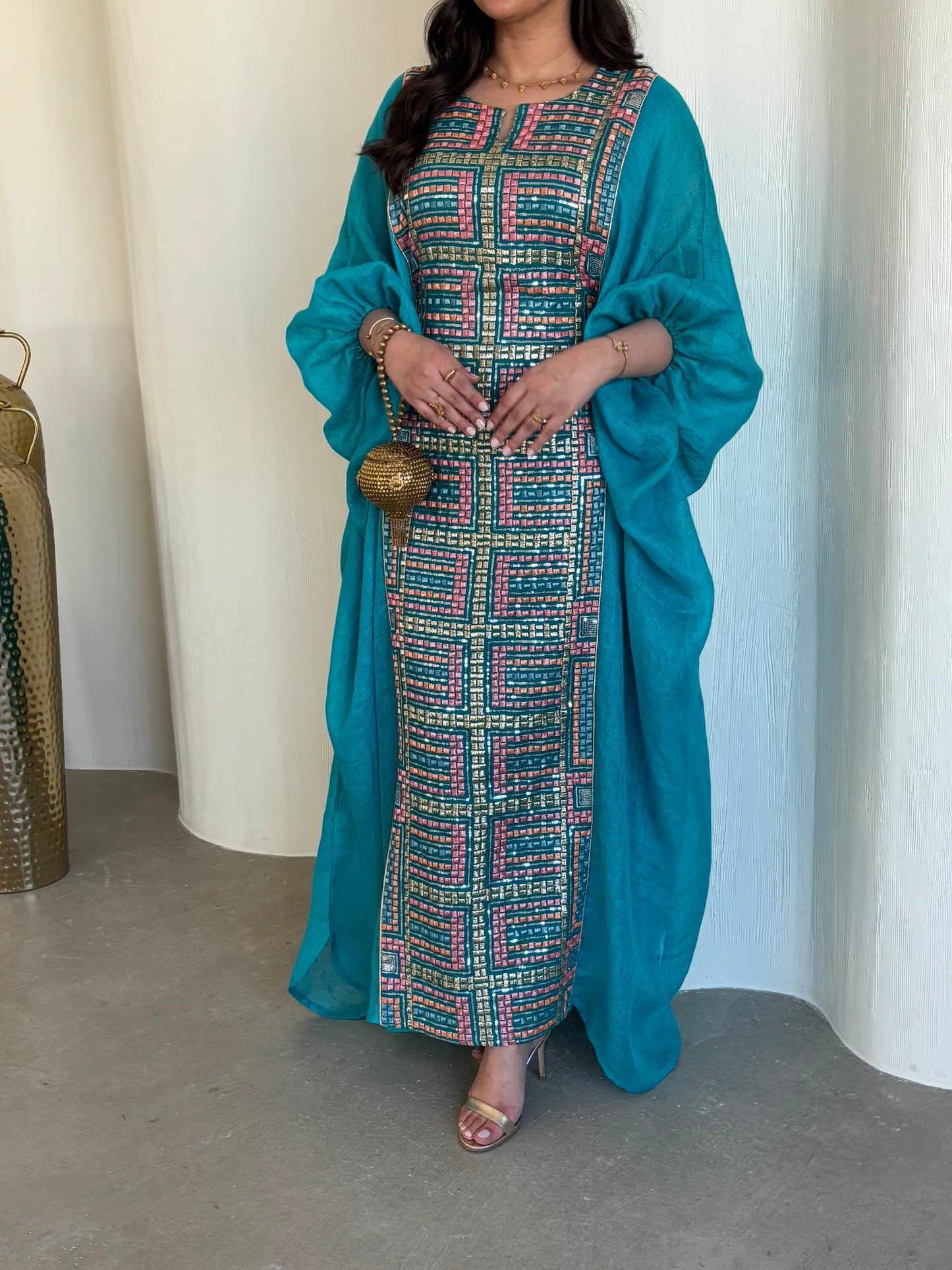 DN143 - COLORFUL EMBROIDERY