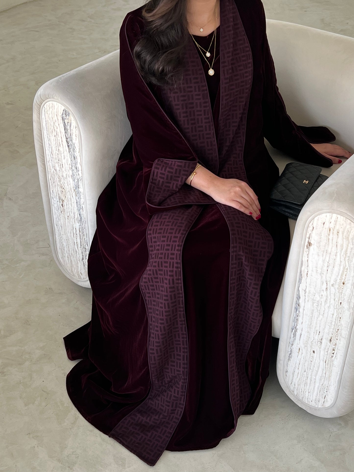 DN206 - VELVET ABAYA